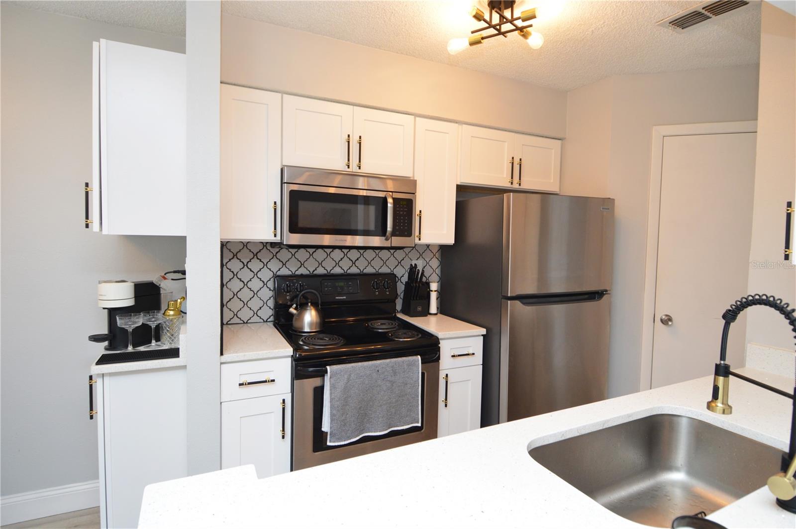 8709 FANCY FINCH DR #204(Furnished), TAMPA, FL, 33614