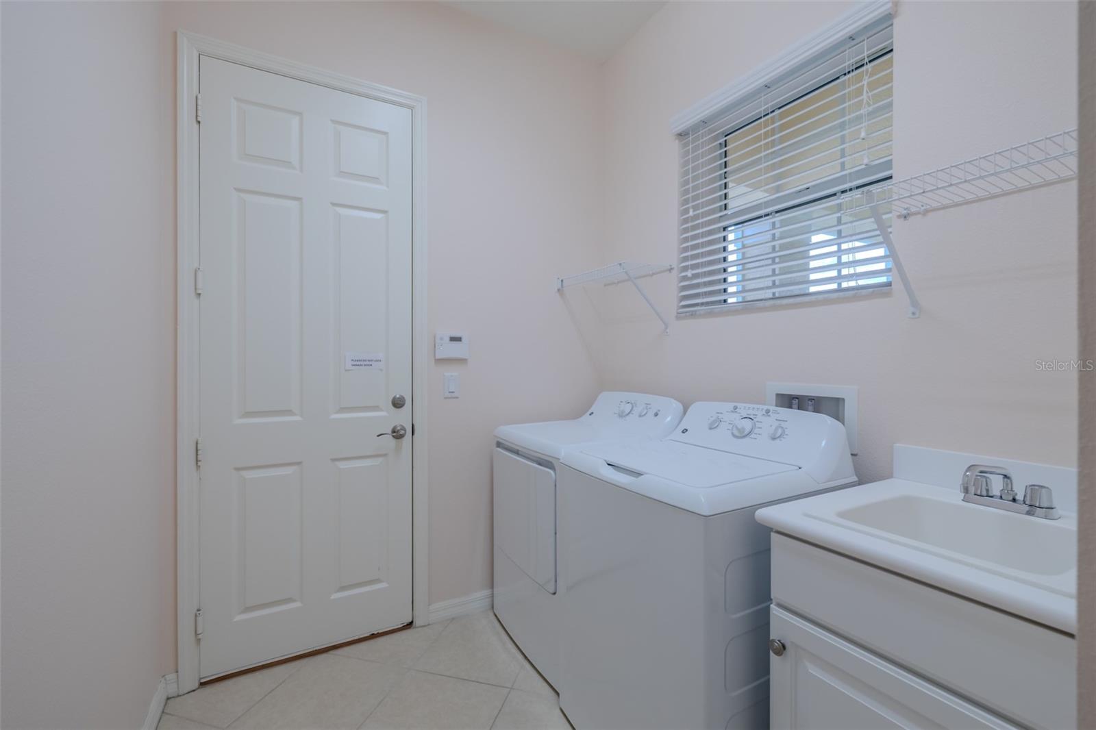 4817 SANDY GLEN WAY, WIMAUMA, FL, 33598