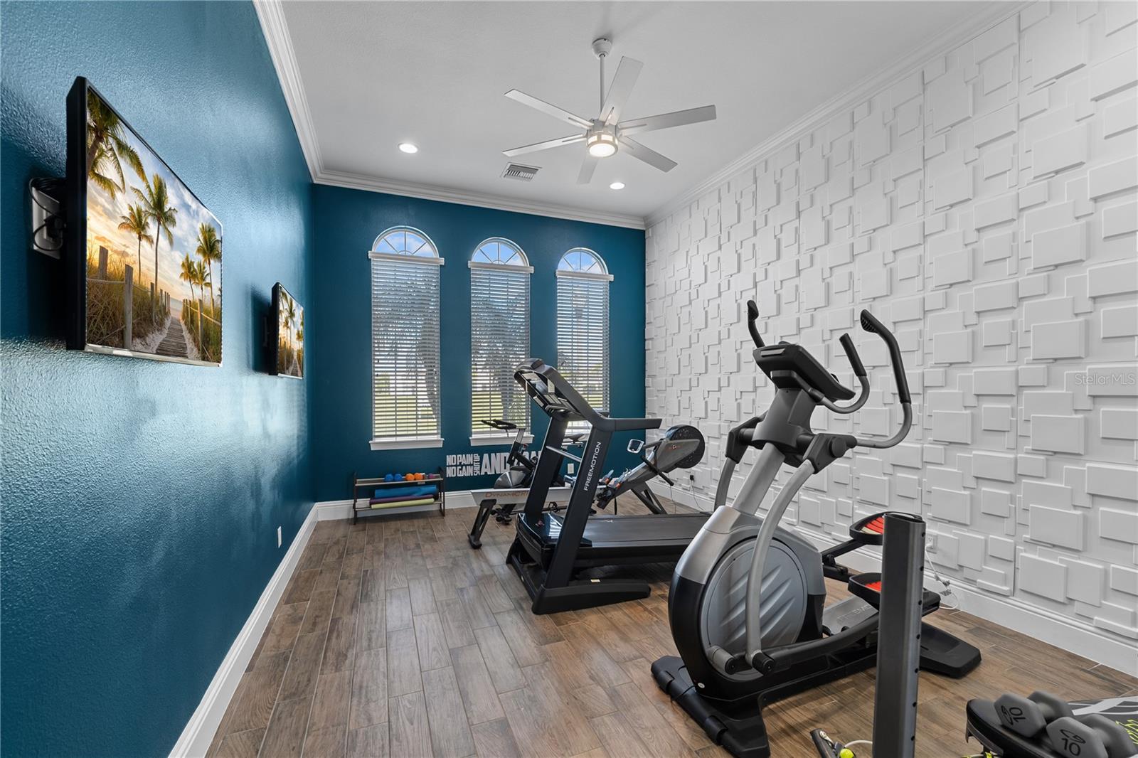 O6337382 Property Photo