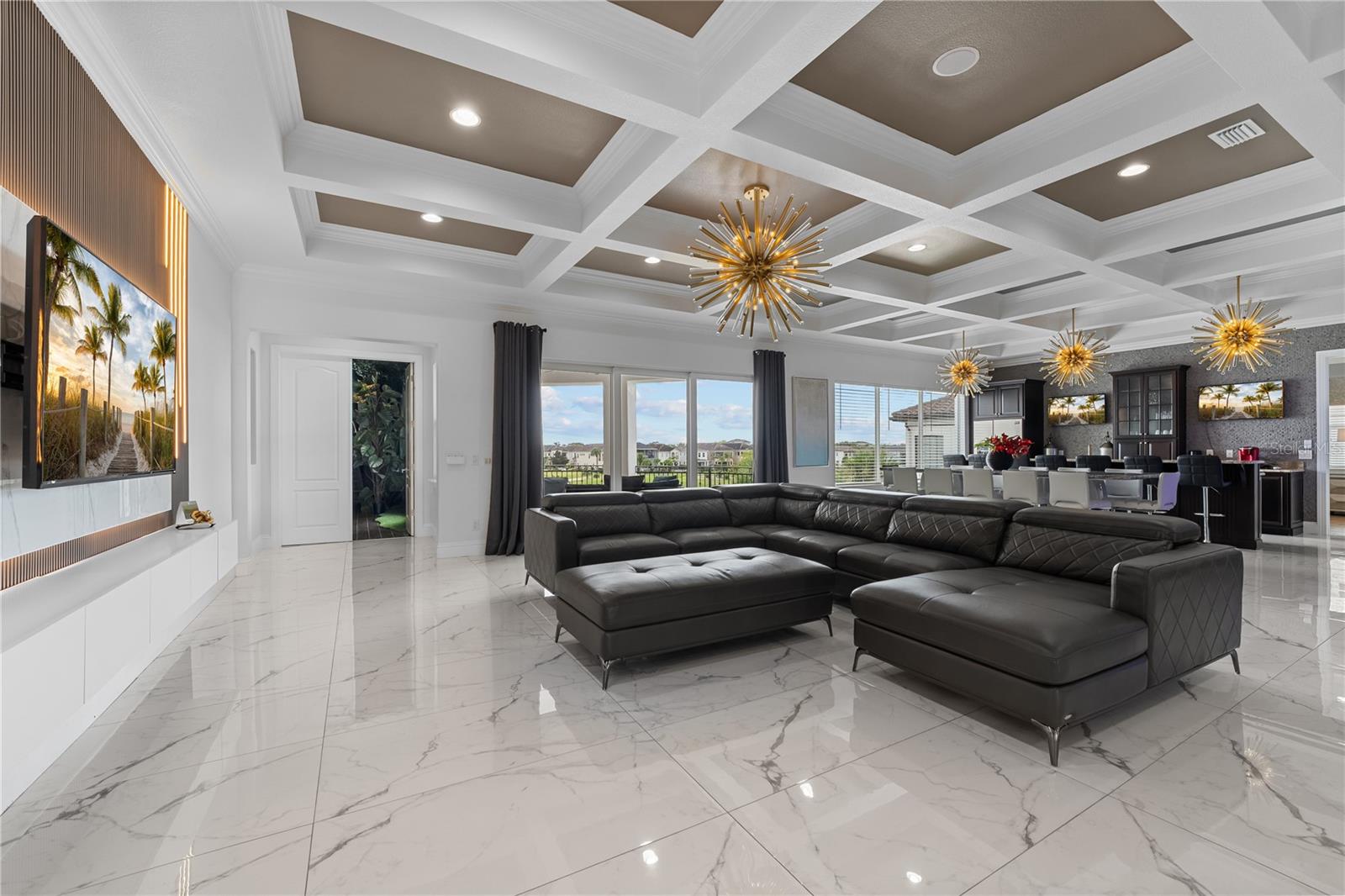 O6337382 Property Photo