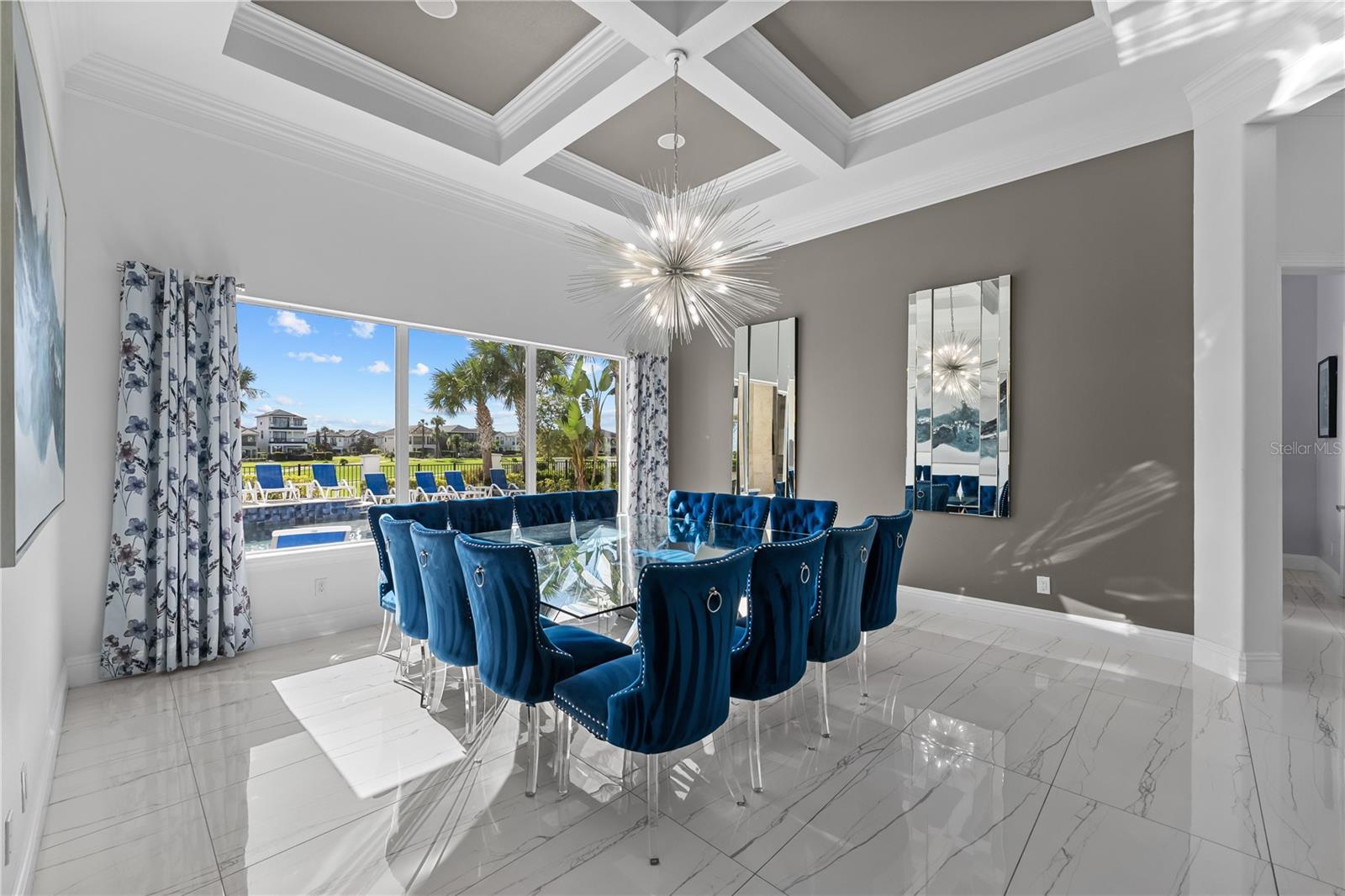 O6337382 Property Photo