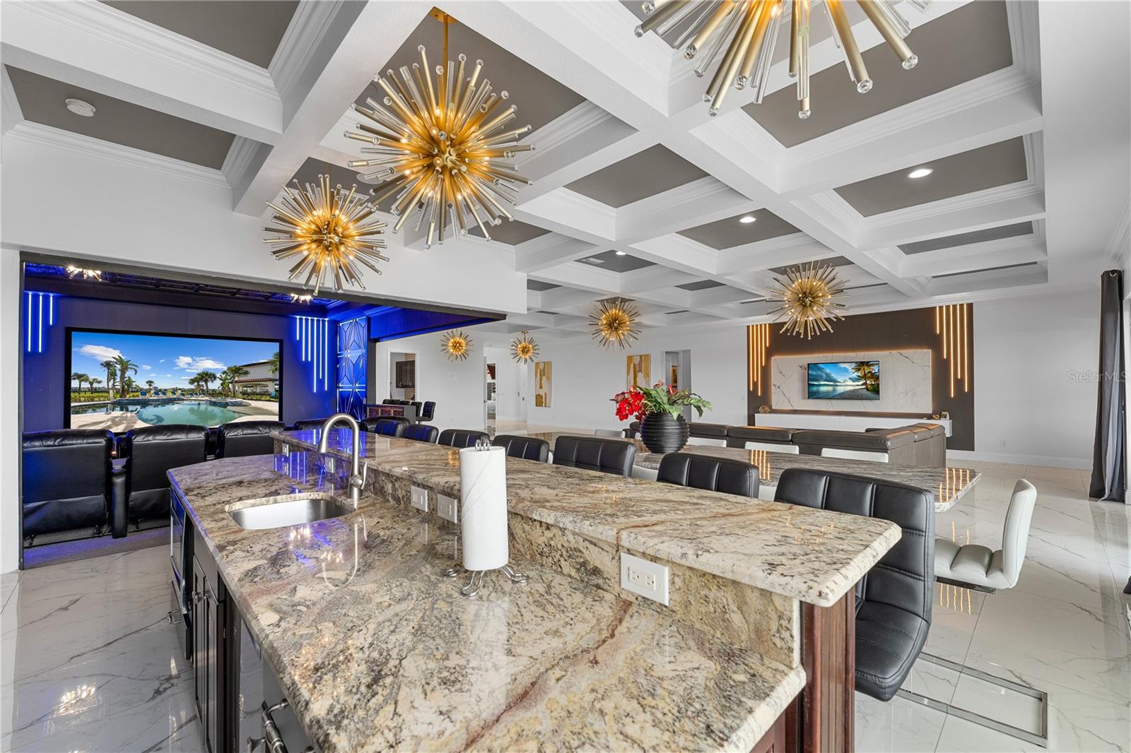 O6337382 Property Photo