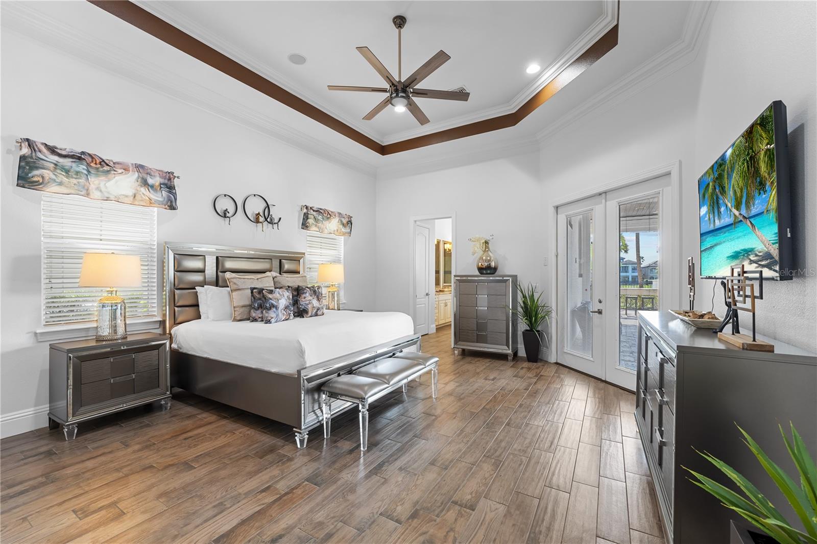 O6337382 Property Photo