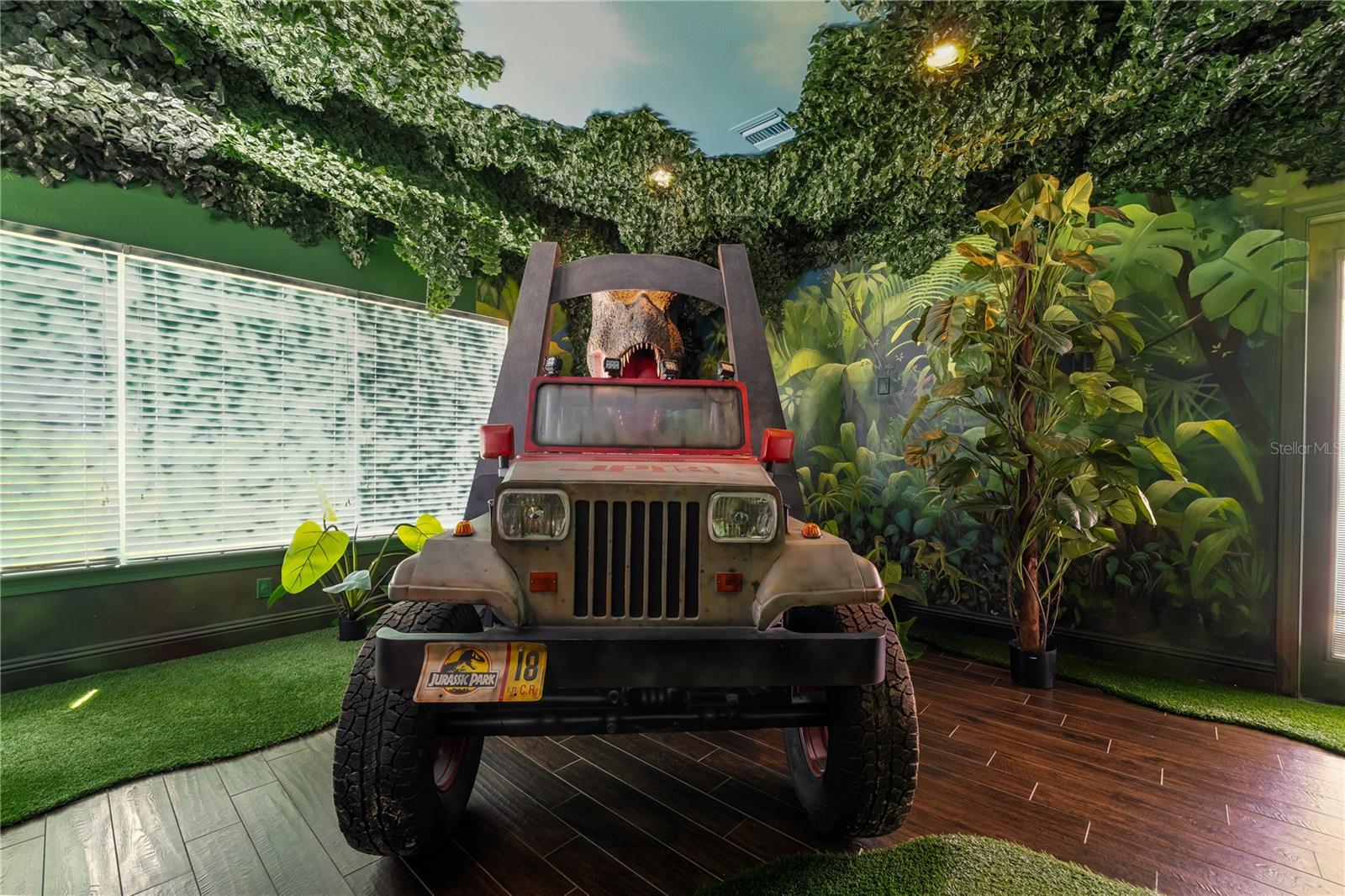 O6337382 Property Photo