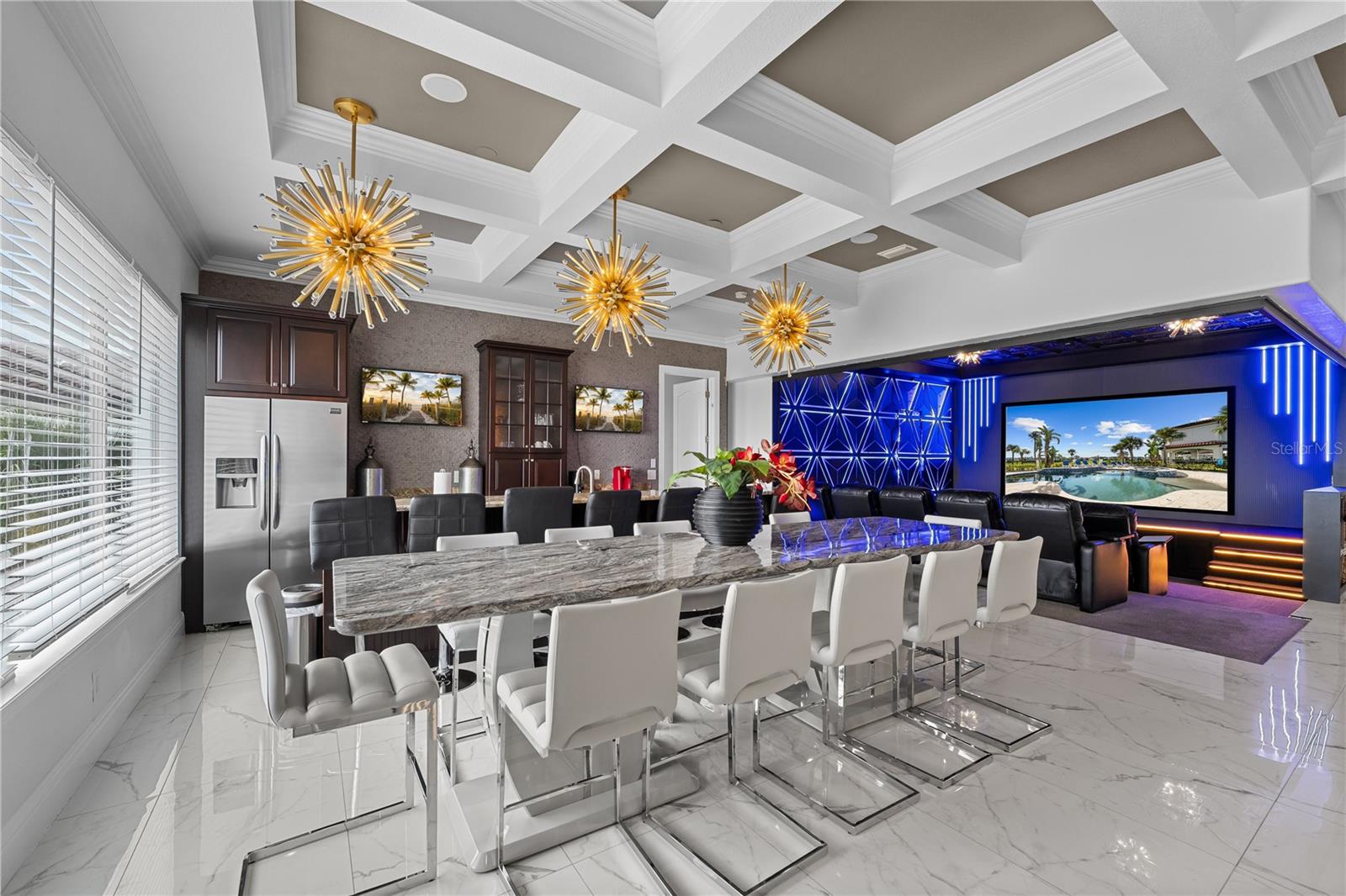 O6337382 Property Photo