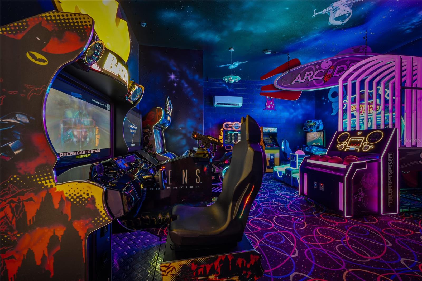 O6337382 Property Photo