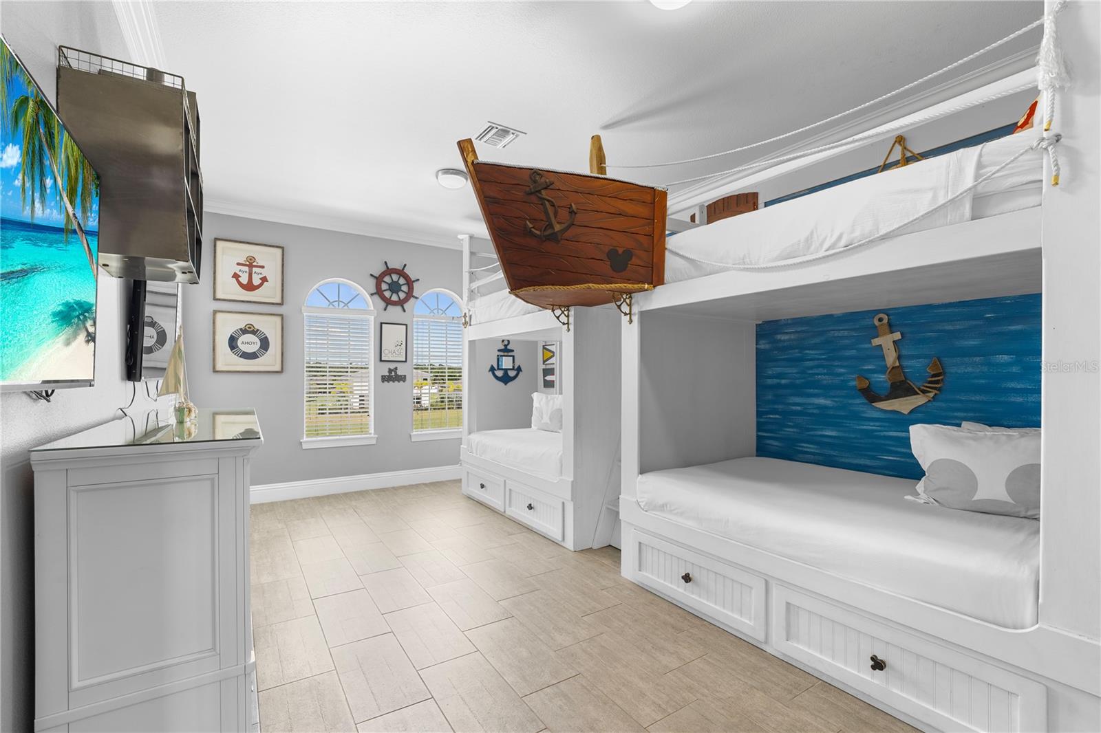 O6337382 Property Photo