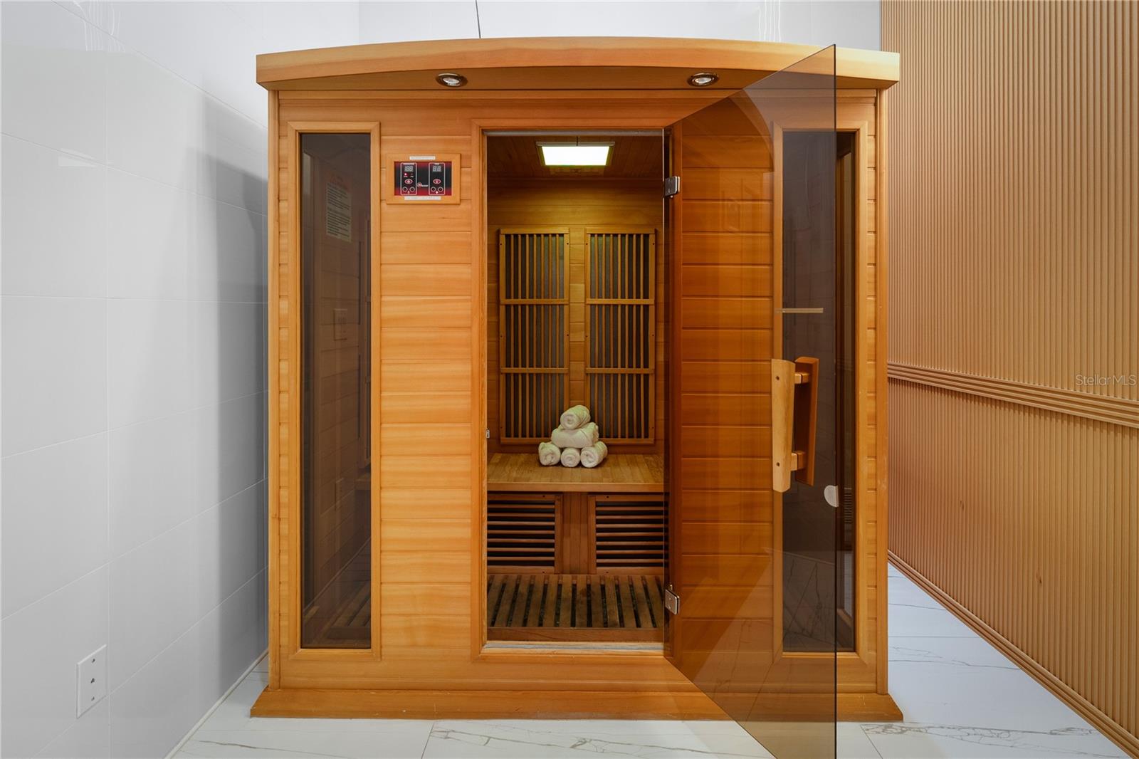 O6337382 Property Photo