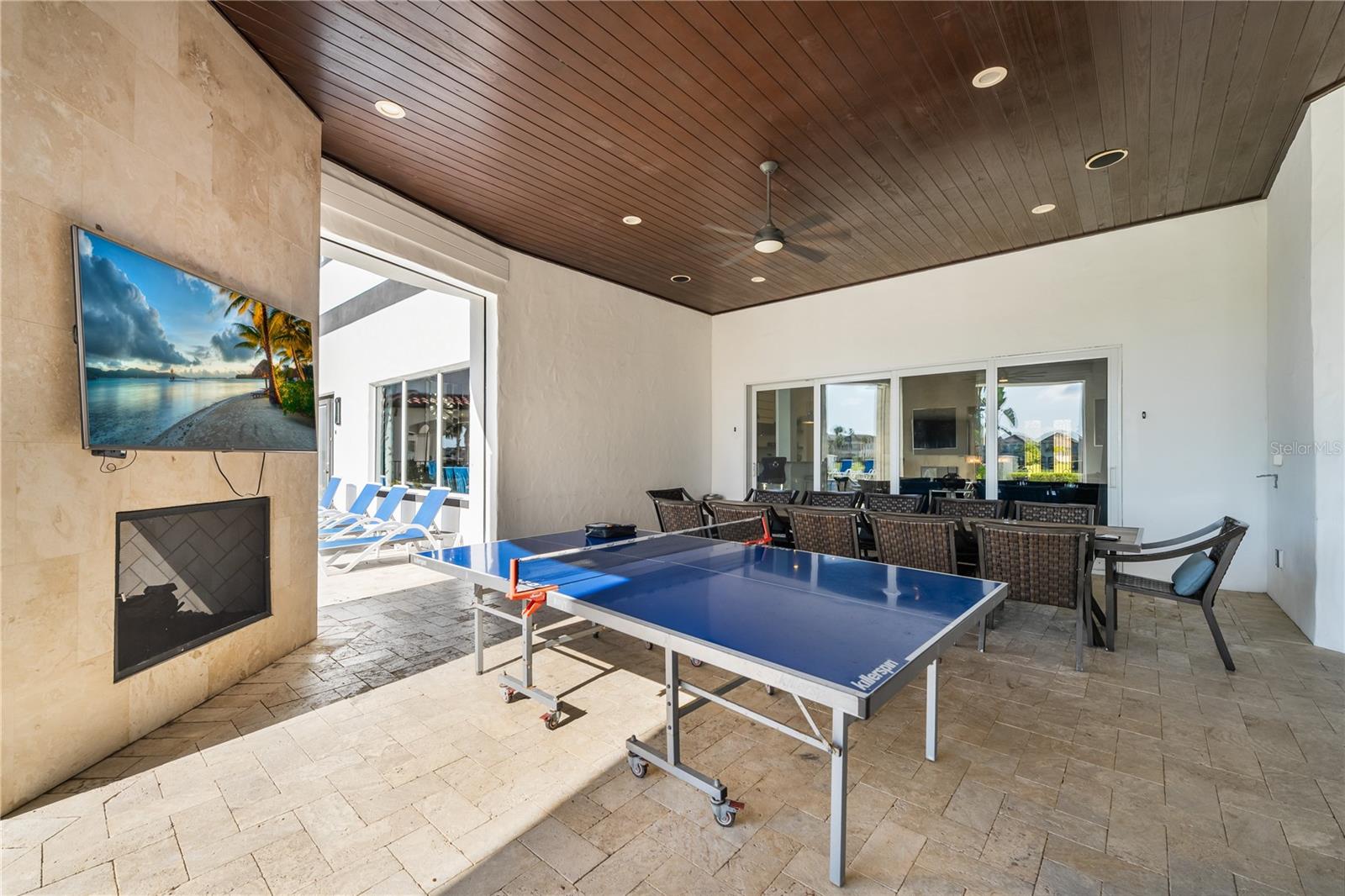 O6337382 Property Photo