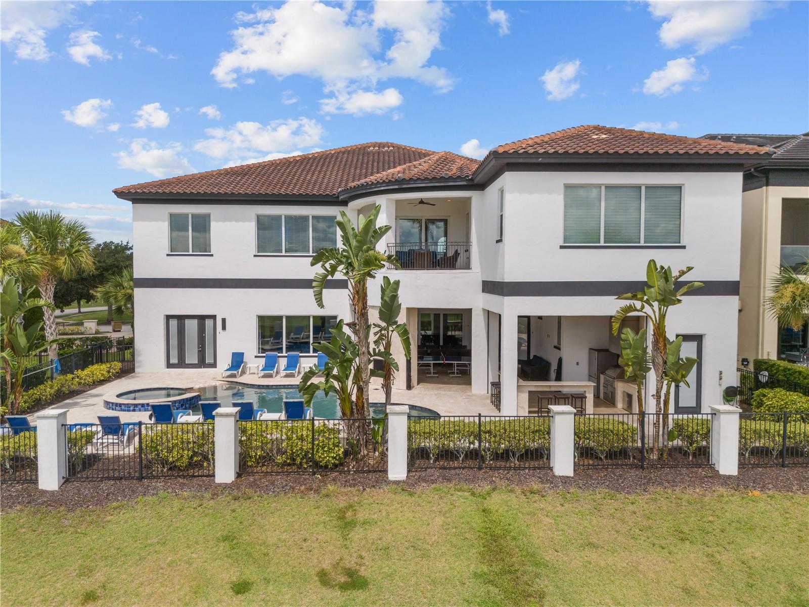 O6337382 Property Photo