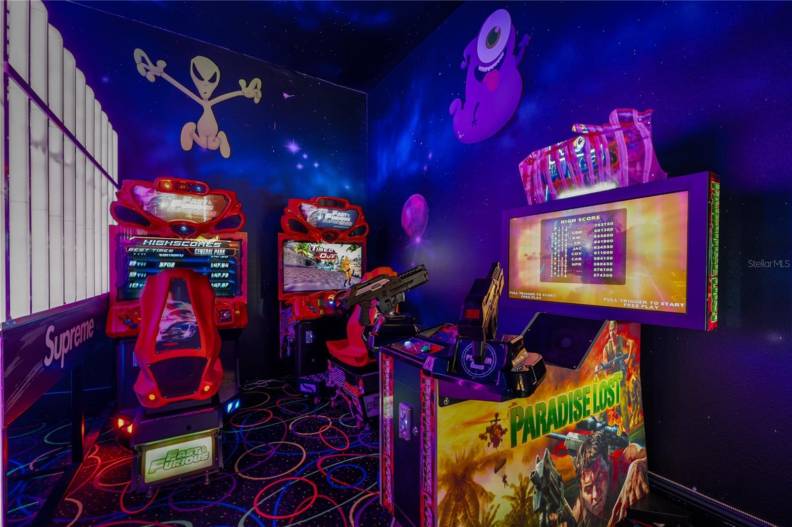 O6337382 Property Photo