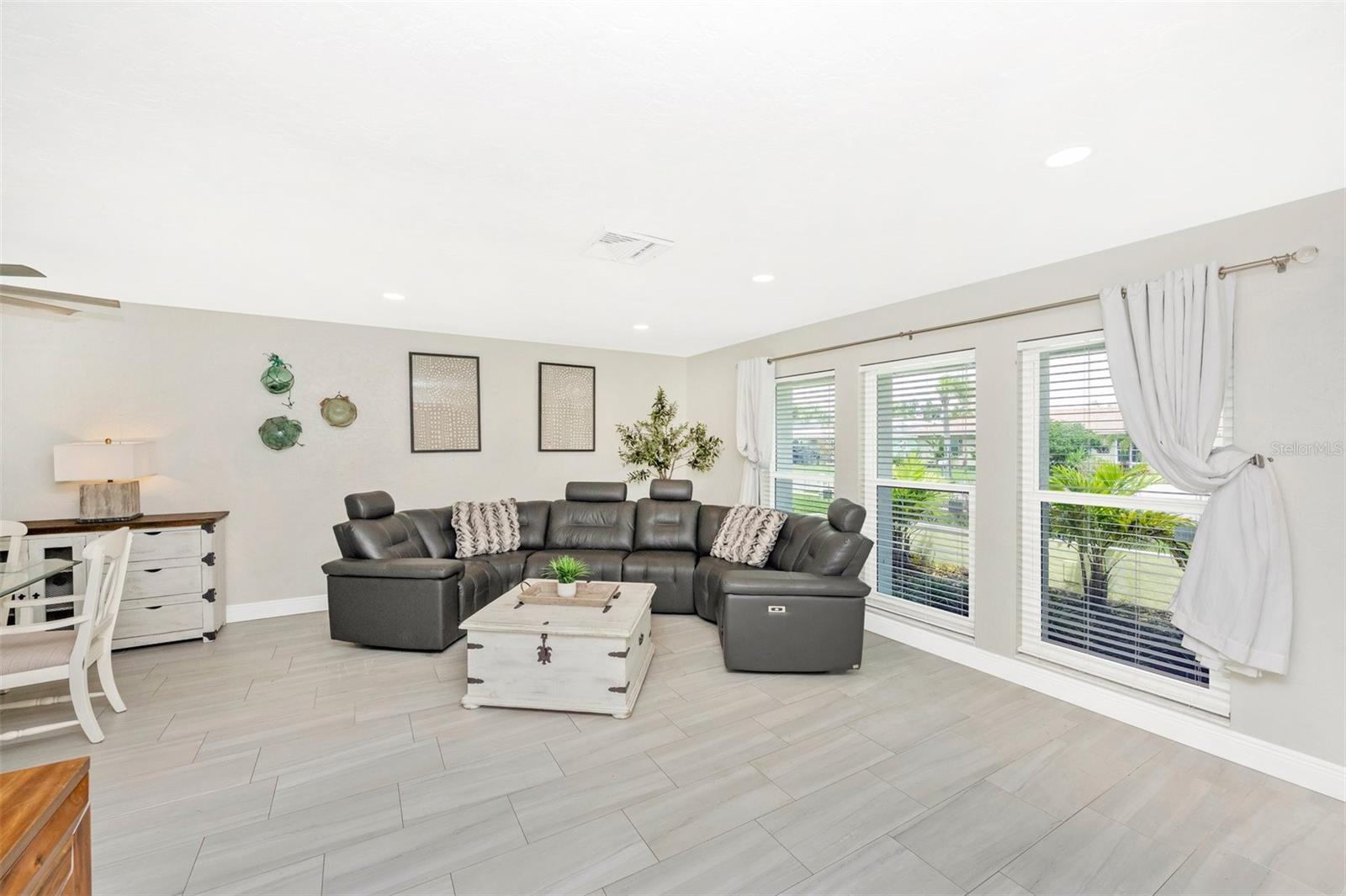 A4662649 Property Photo