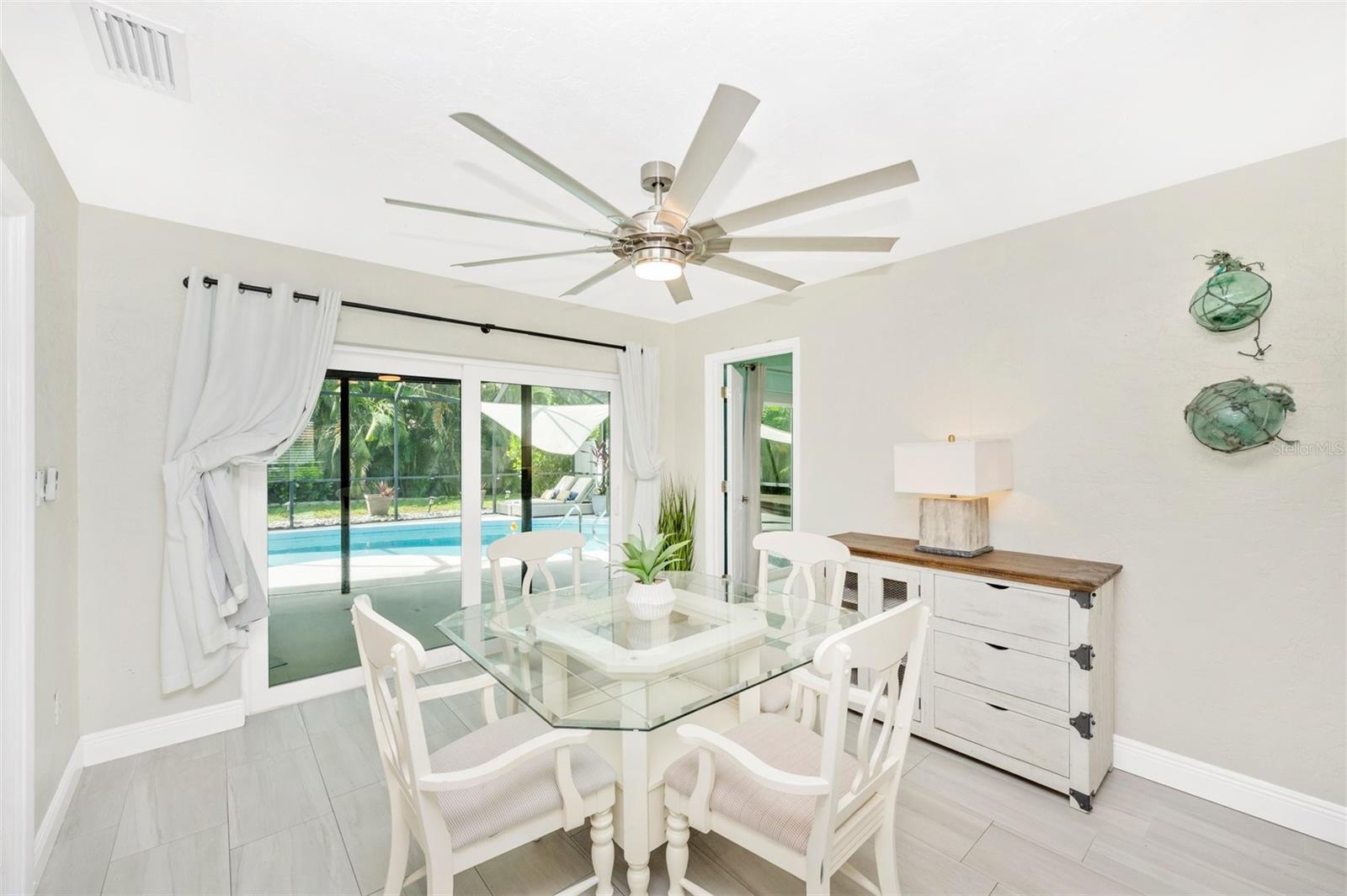 A4662649 Property Photo