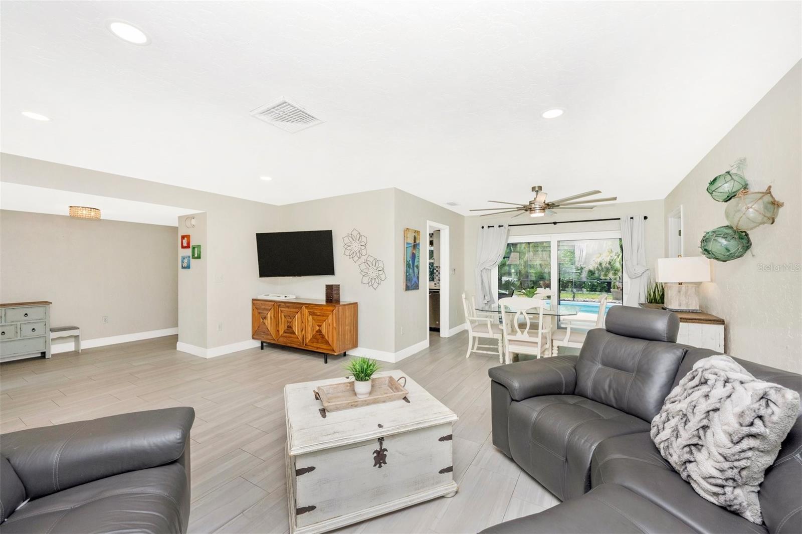 A4662649 Property Photo