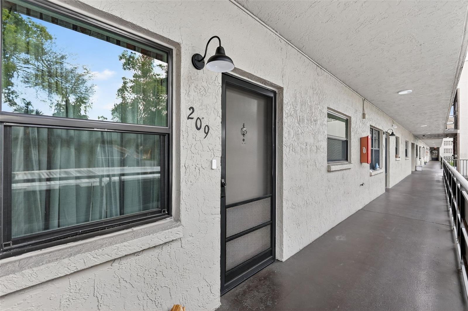 TB8419530 Property Photo