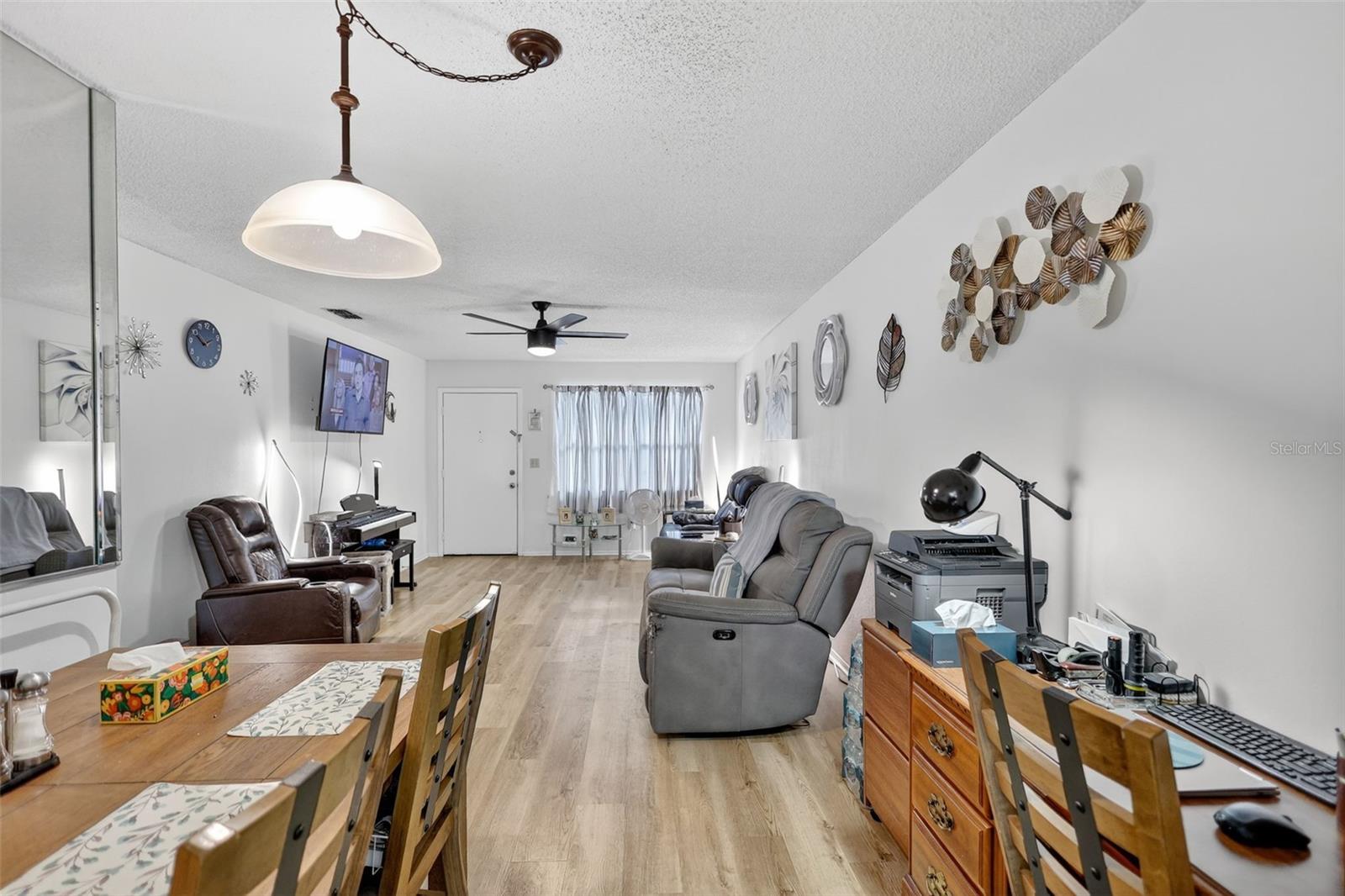 TB8419530 Property Photo