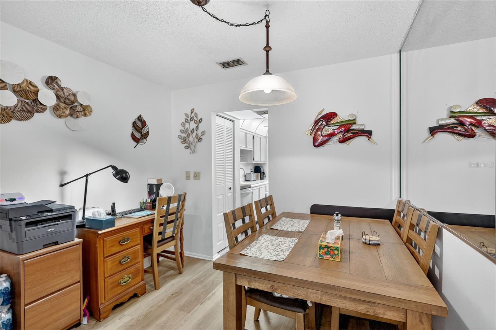 TB8419530 Property Photo