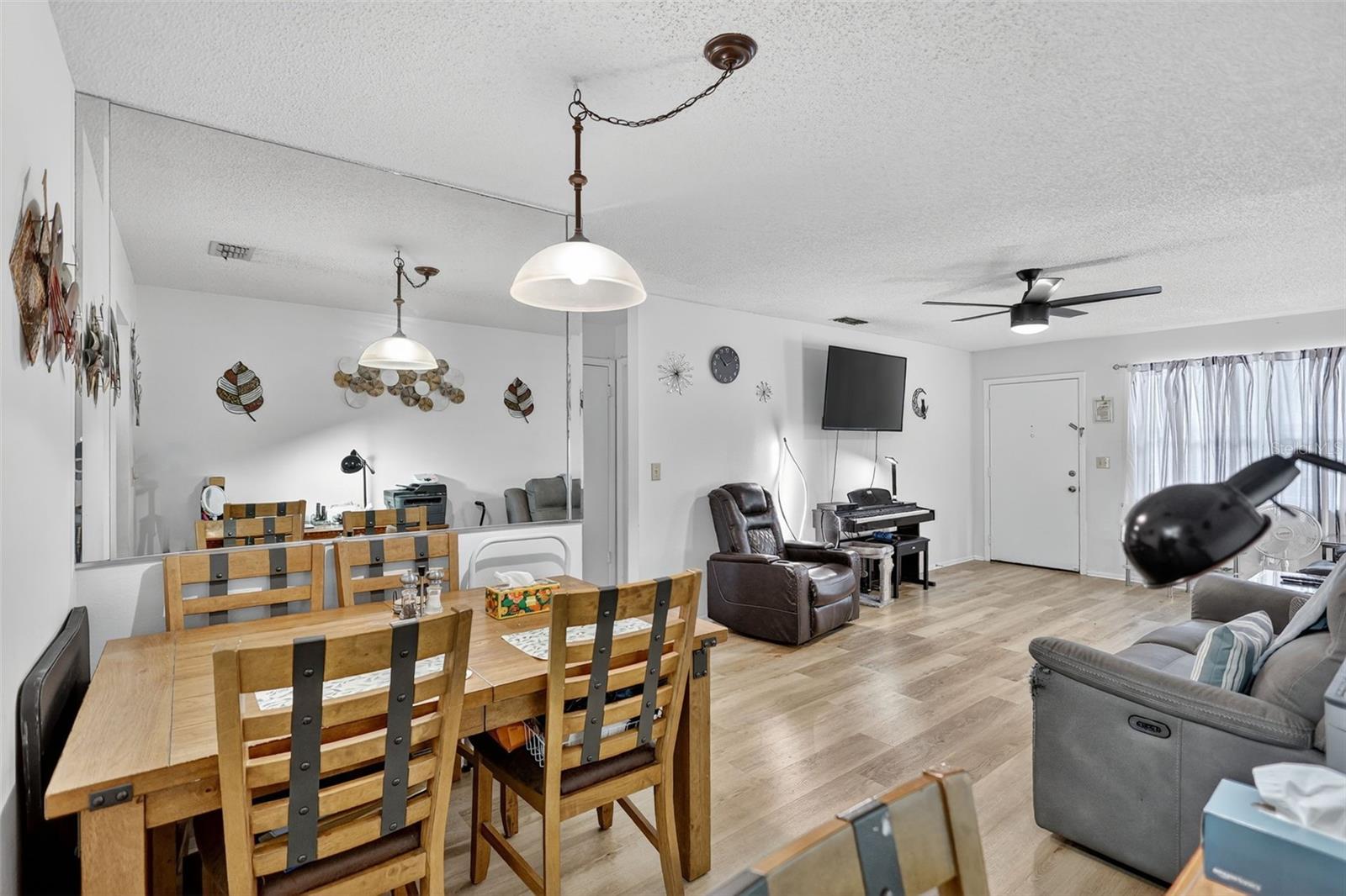 TB8419530 Property Photo