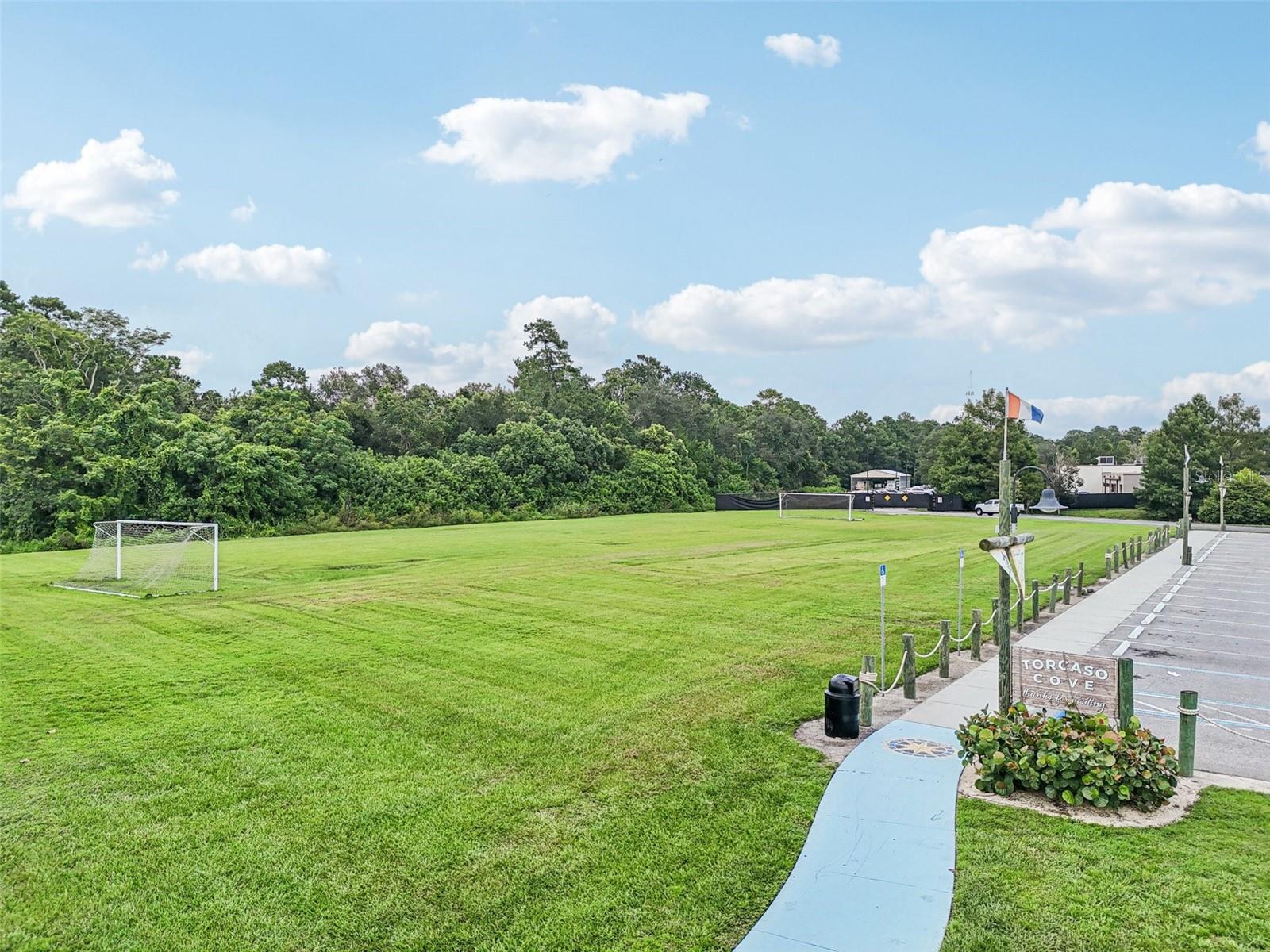 221 N DEVON AVE, WINTER SPRINGS, FL, 32708