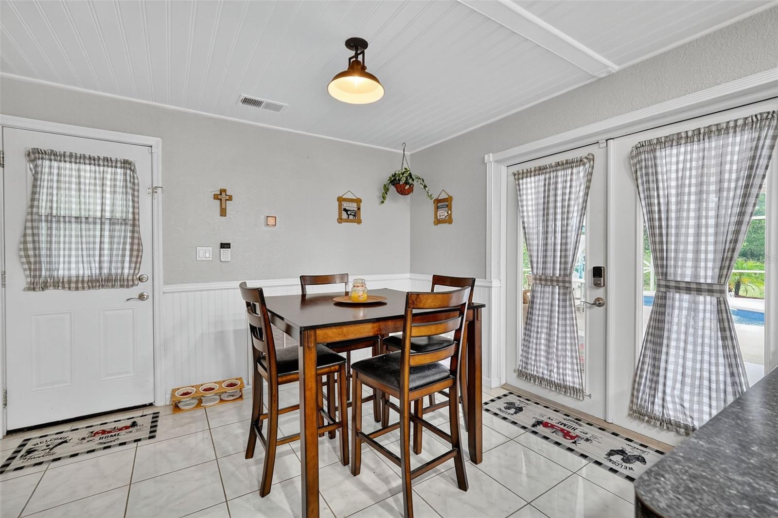 6404 MAT-TEE DR, SEBRING, FL, 33875