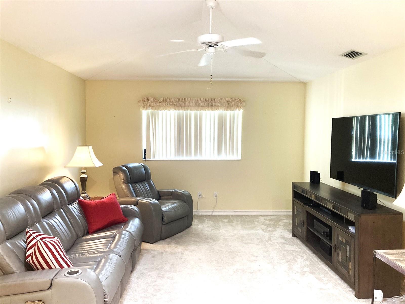 16 FENWICK LN, PALM COAST, FL, 32137