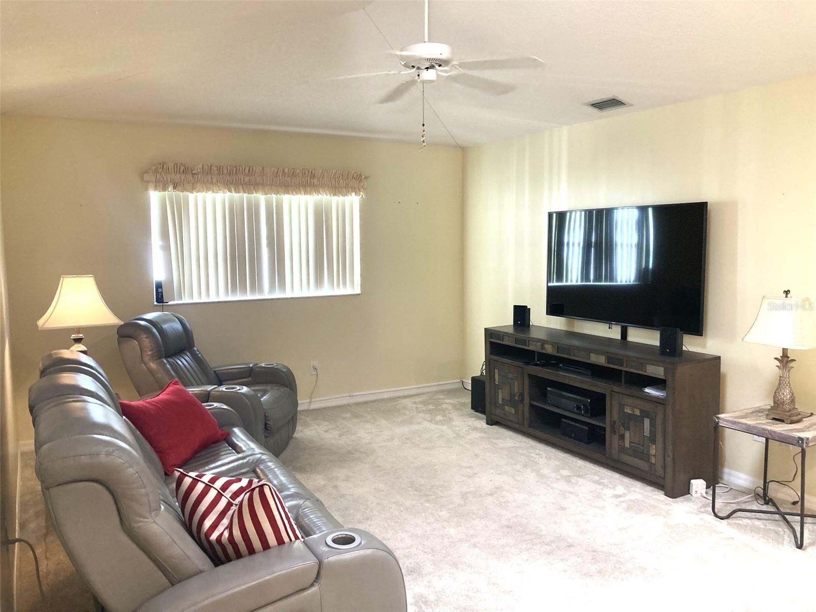 16 FENWICK LN, PALM COAST, FL, 32137