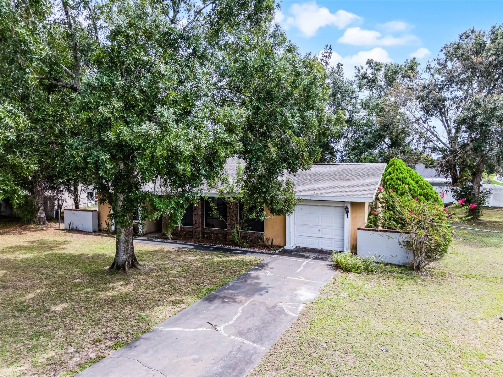 702 PUTT LN, KISSIMMEE, FL, 34759