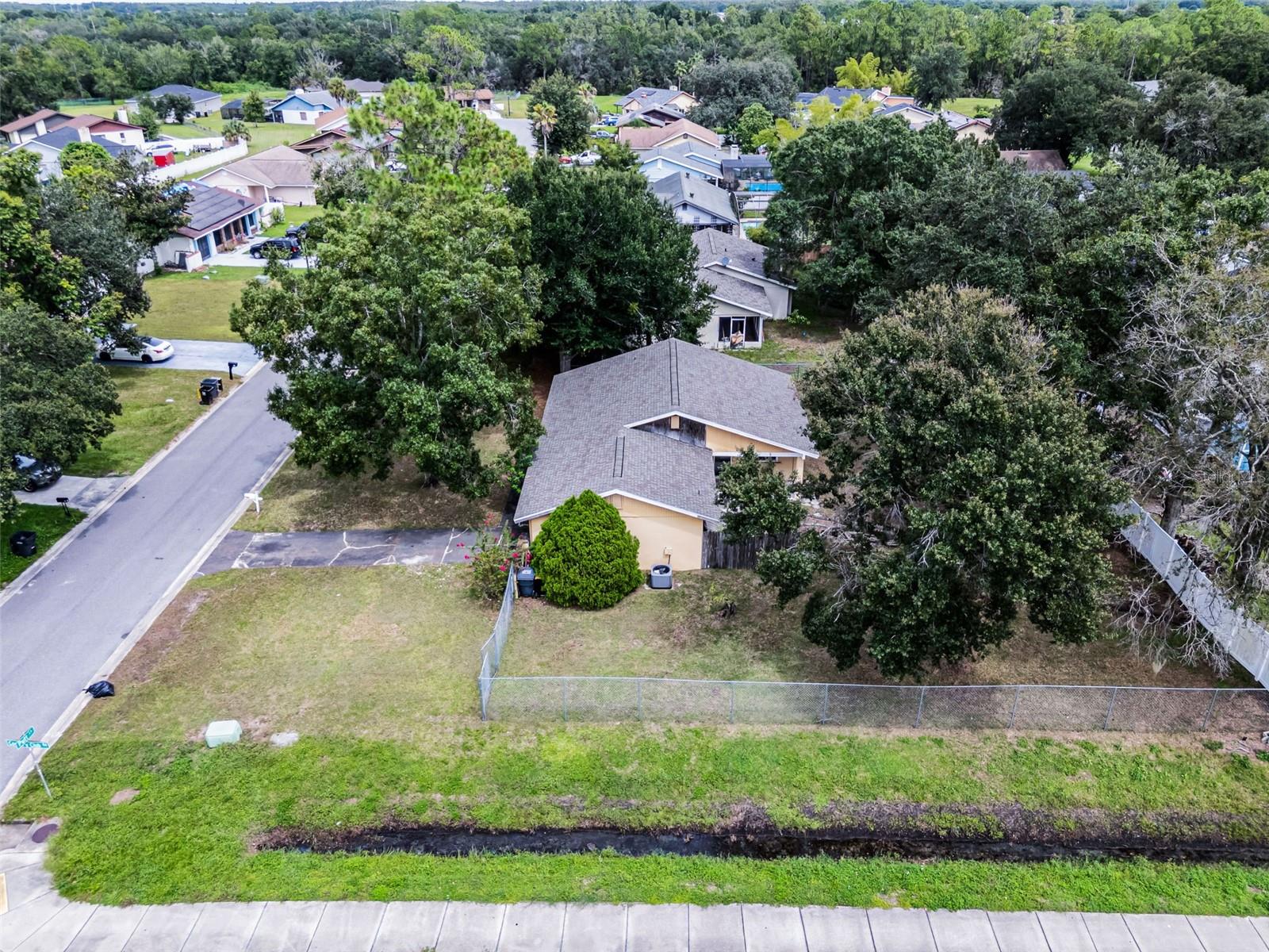 702 PUTT LN, KISSIMMEE, FL, 34759