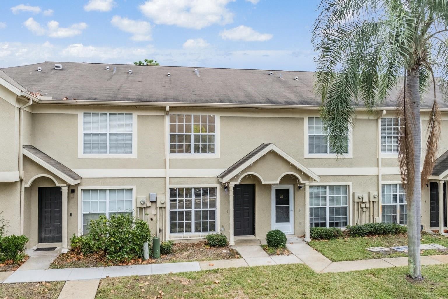 Welcome to this beautifully updated townhouse in the highly desirable Townhomes of Countryside community!
