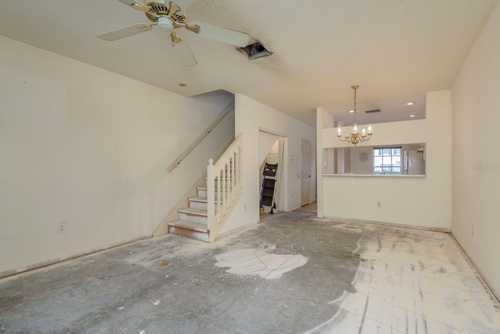 1255 REDONDO WAY, WESLEY CHAPEL, FL, 33543