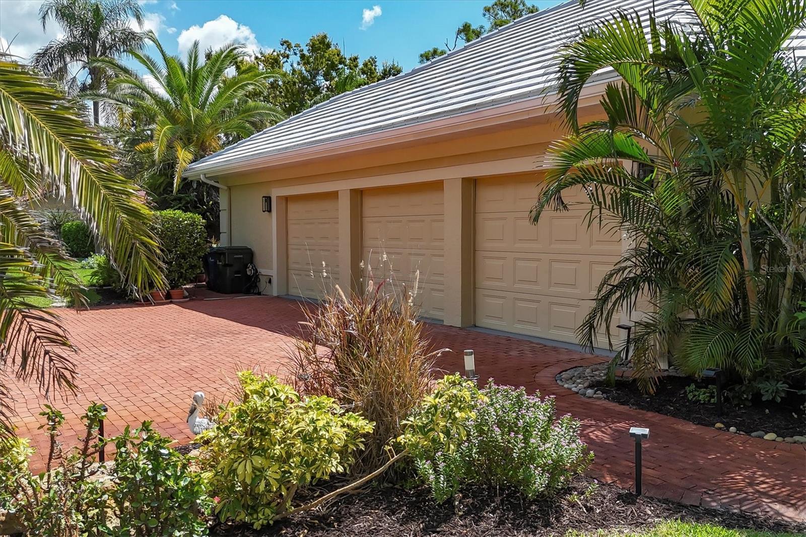 A4662753 Property Photo