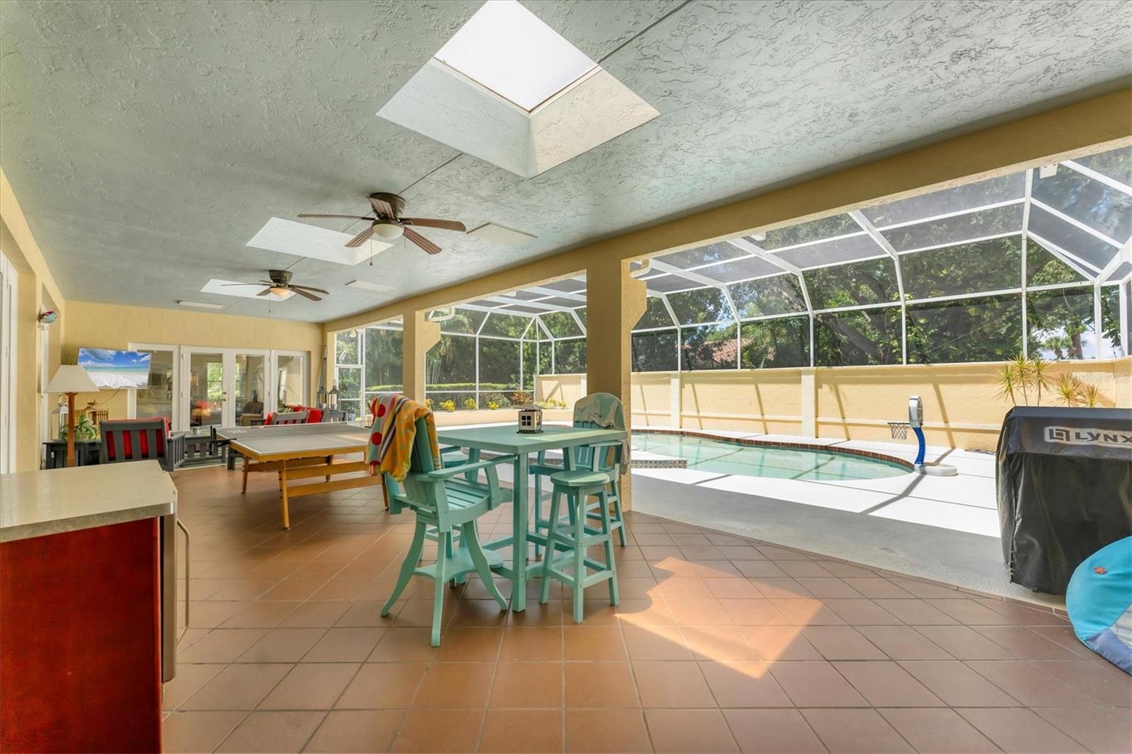 A4662753 Property Photo