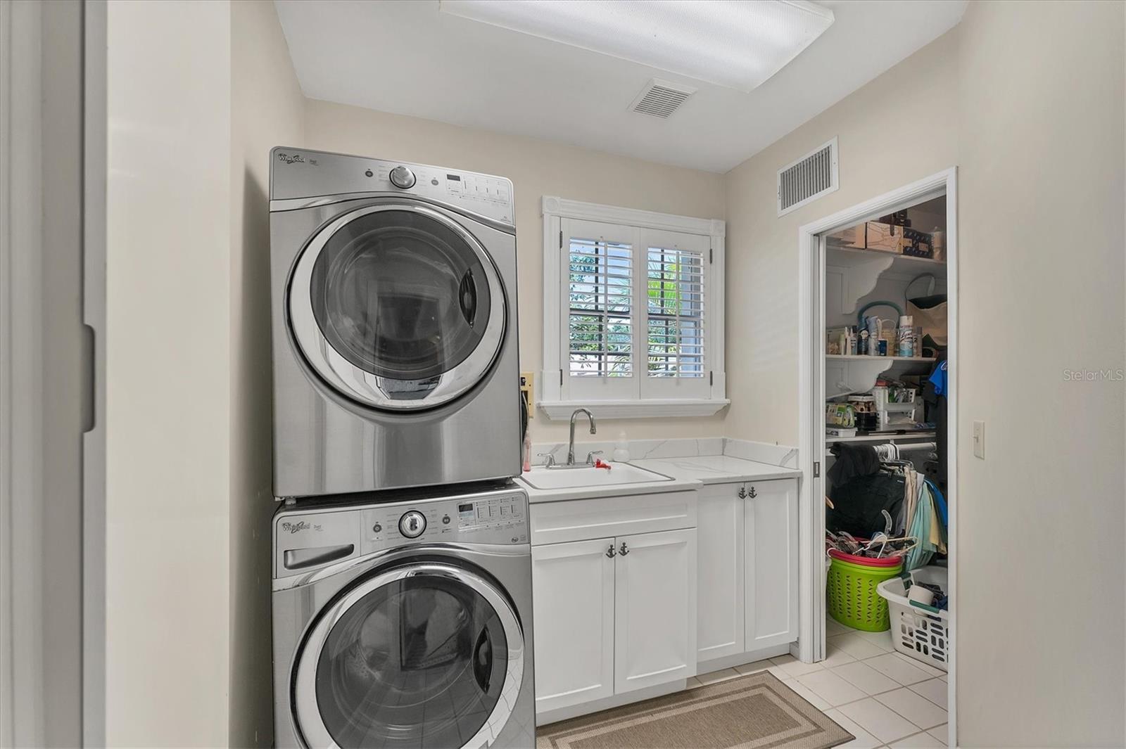 A4662753 Property Photo