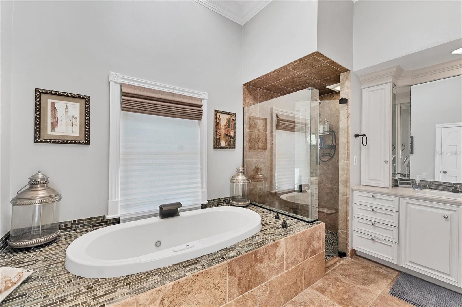 A4662753 Property Photo