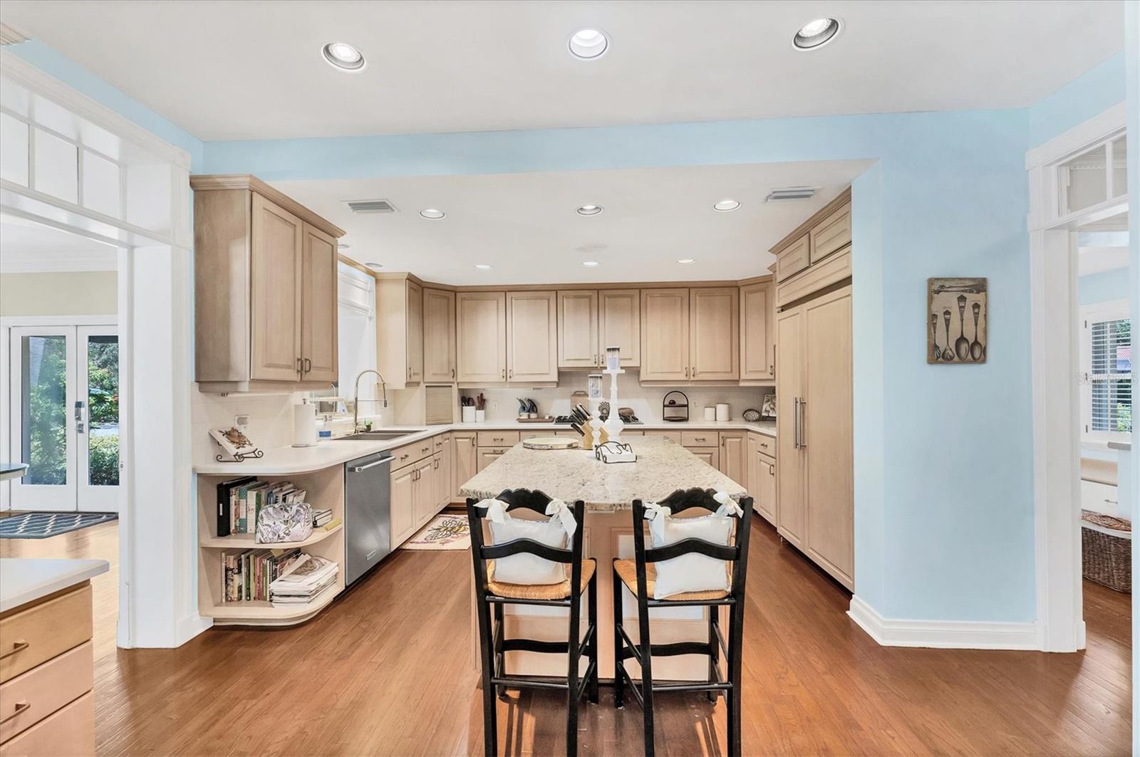 A4662753 Property Photo