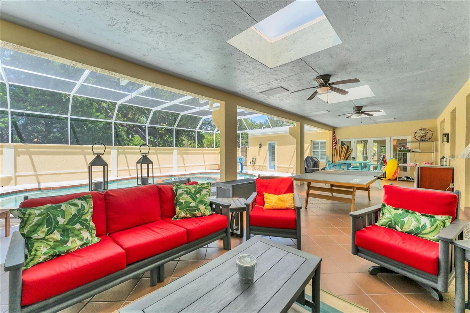 A4662753 Property Photo