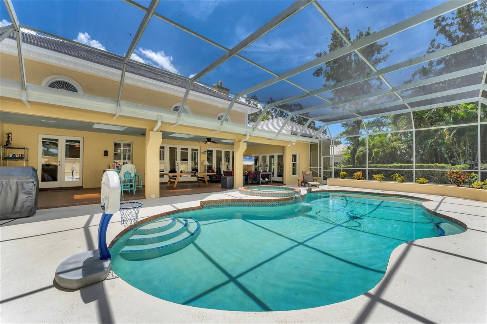 A4662753 Property Photo