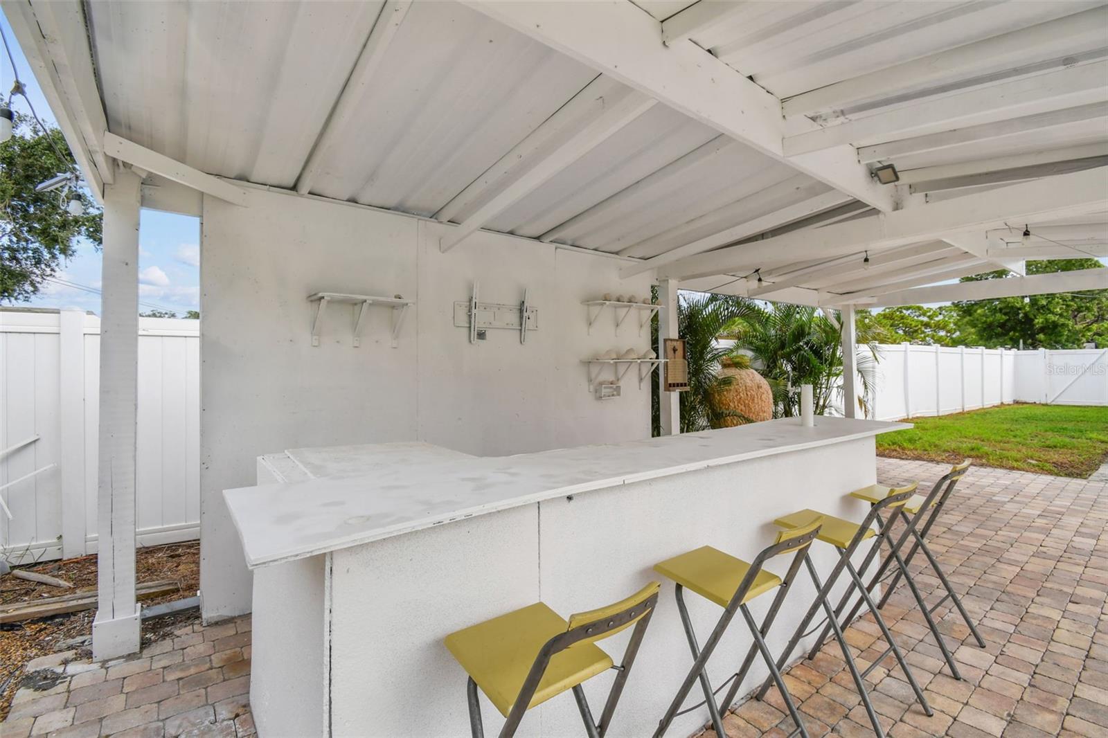 2580 GRANADA CIR W, ST PETERSBURG, FL, 33712