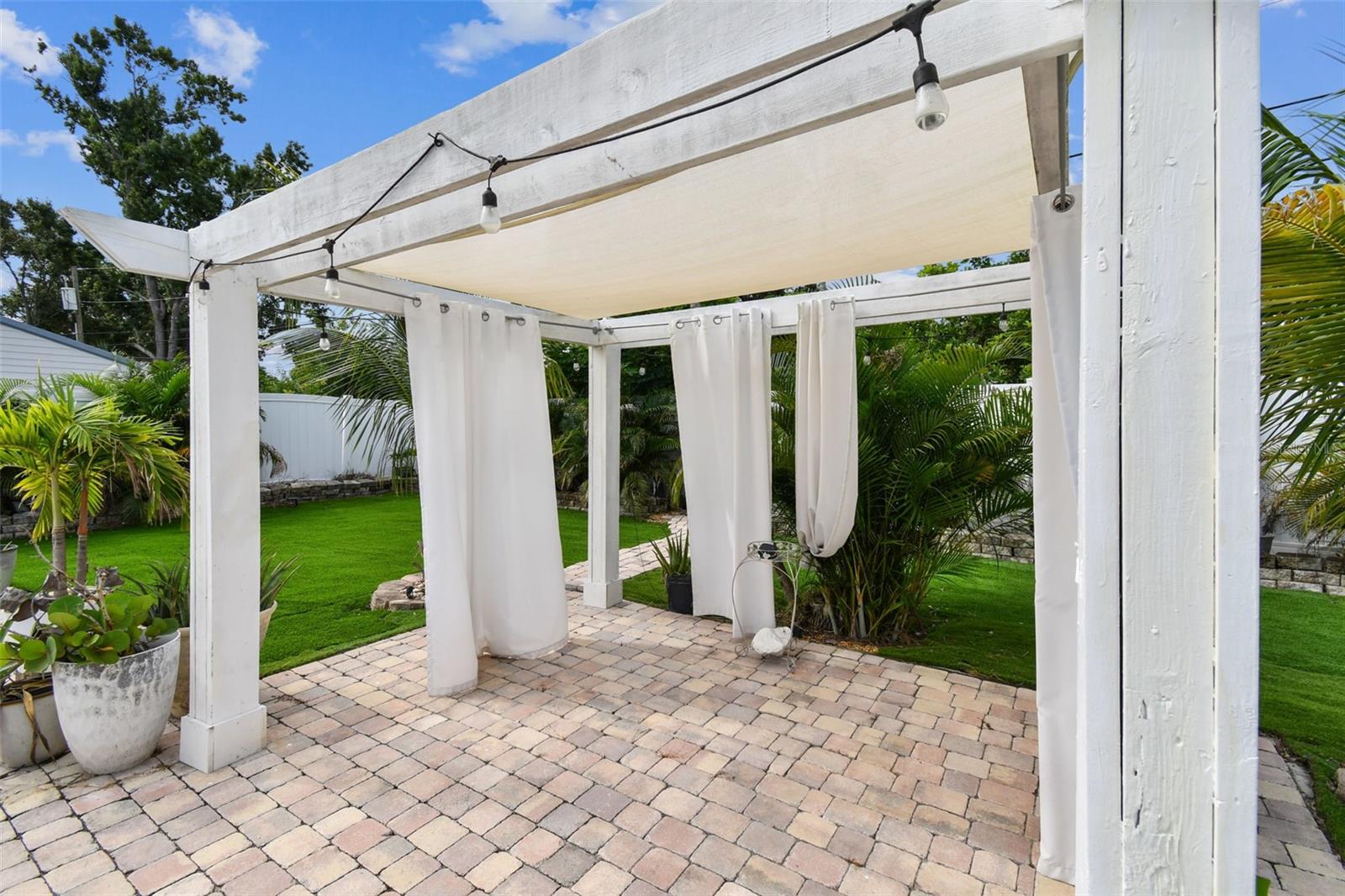 2580 GRANADA CIR W, ST PETERSBURG, FL, 33712