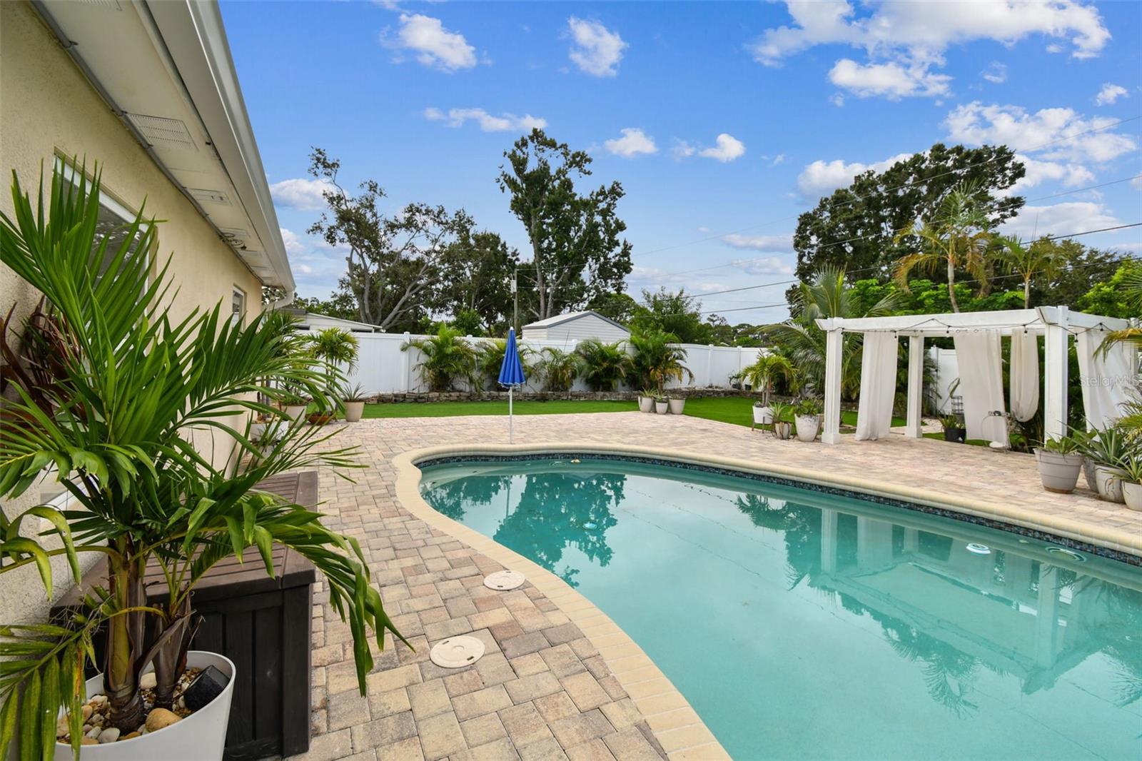 2580 GRANADA CIR W, ST PETERSBURG, FL, 33712