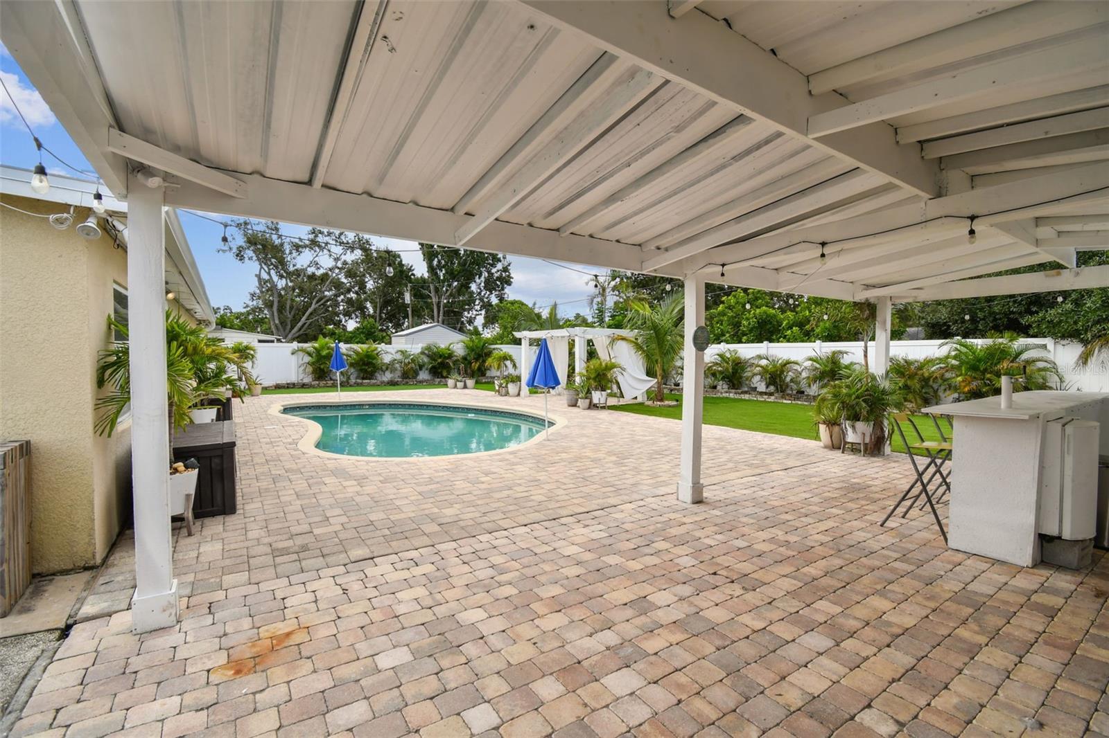 2580 GRANADA CIR W, ST PETERSBURG, FL, 33712