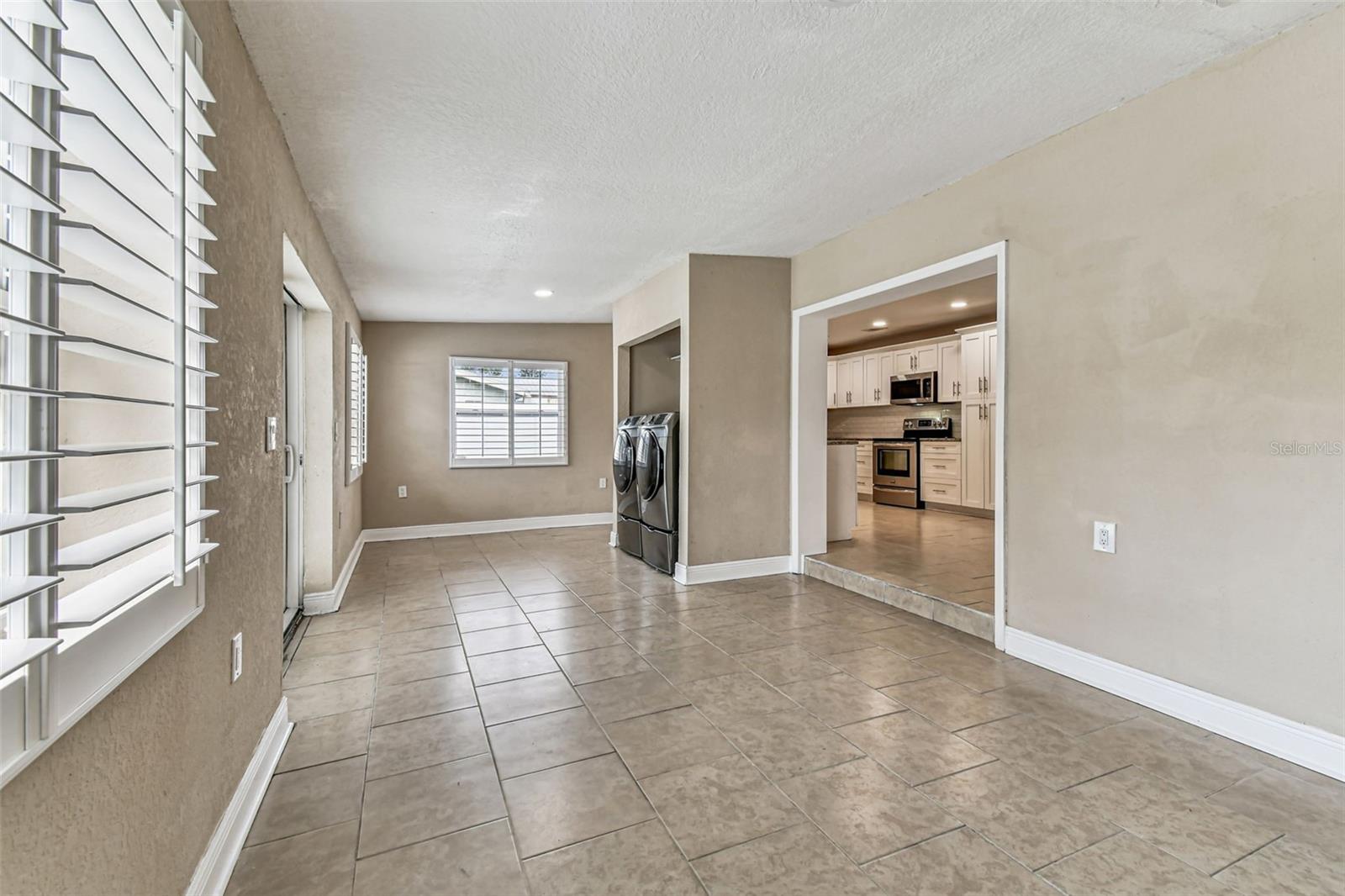 2580 GRANADA CIR W, ST PETERSBURG, FL, 33712