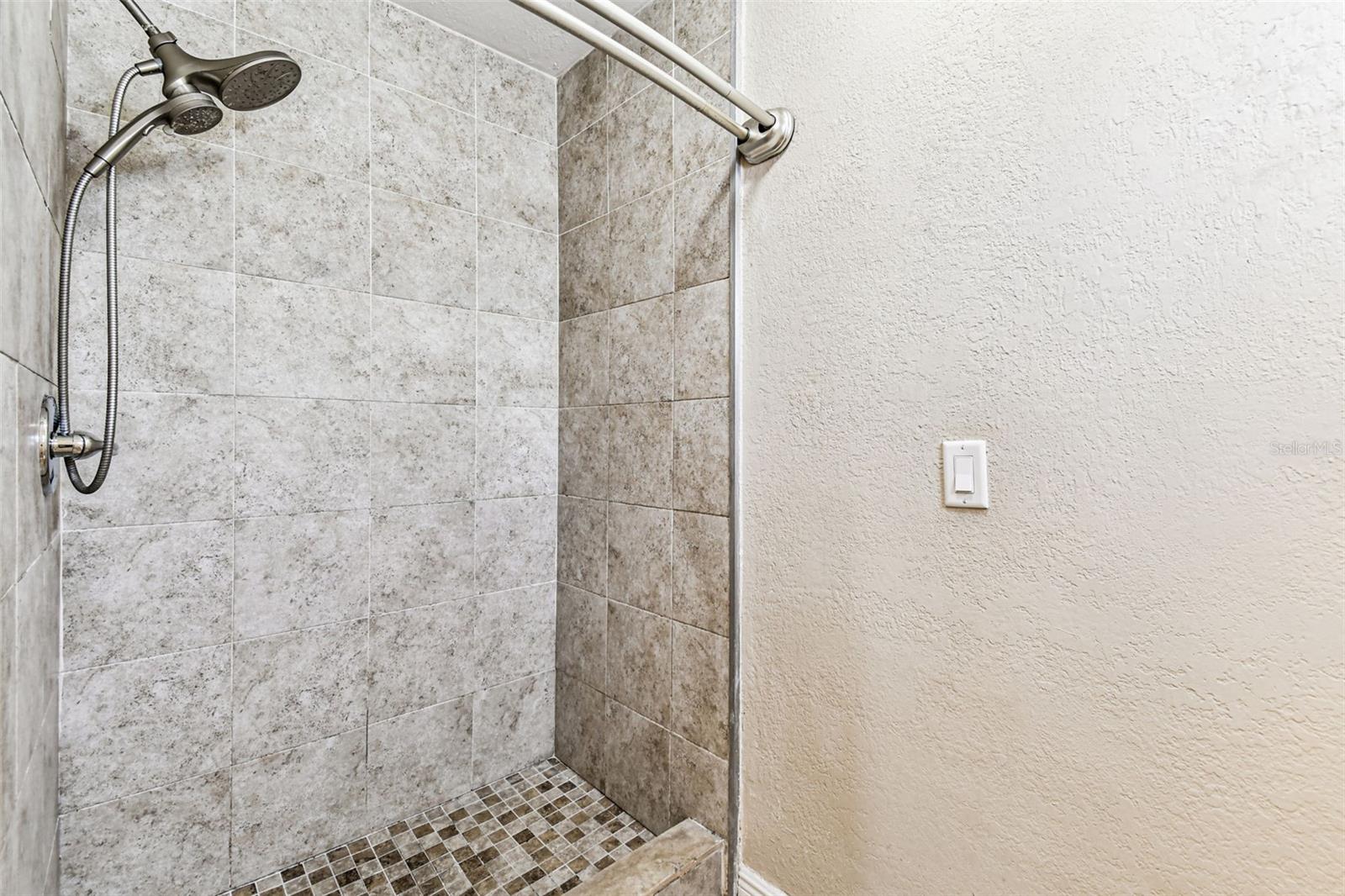 2580 GRANADA CIR W, ST PETERSBURG, FL, 33712