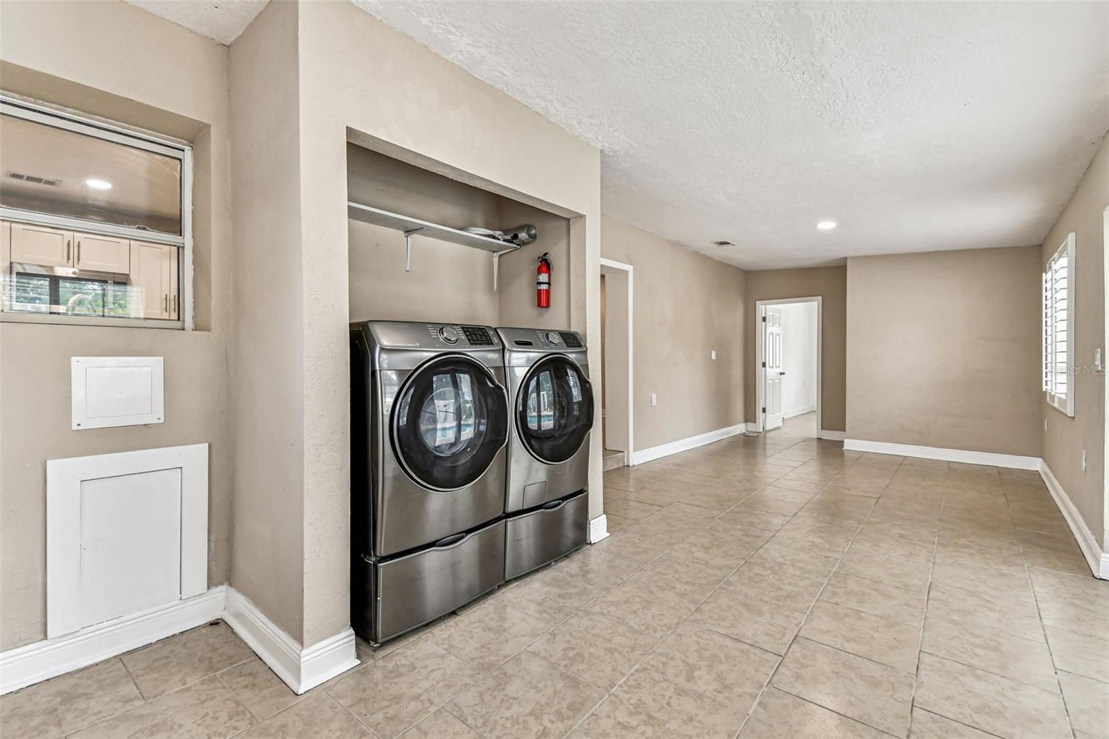 2580 GRANADA CIR W, ST PETERSBURG, FL, 33712