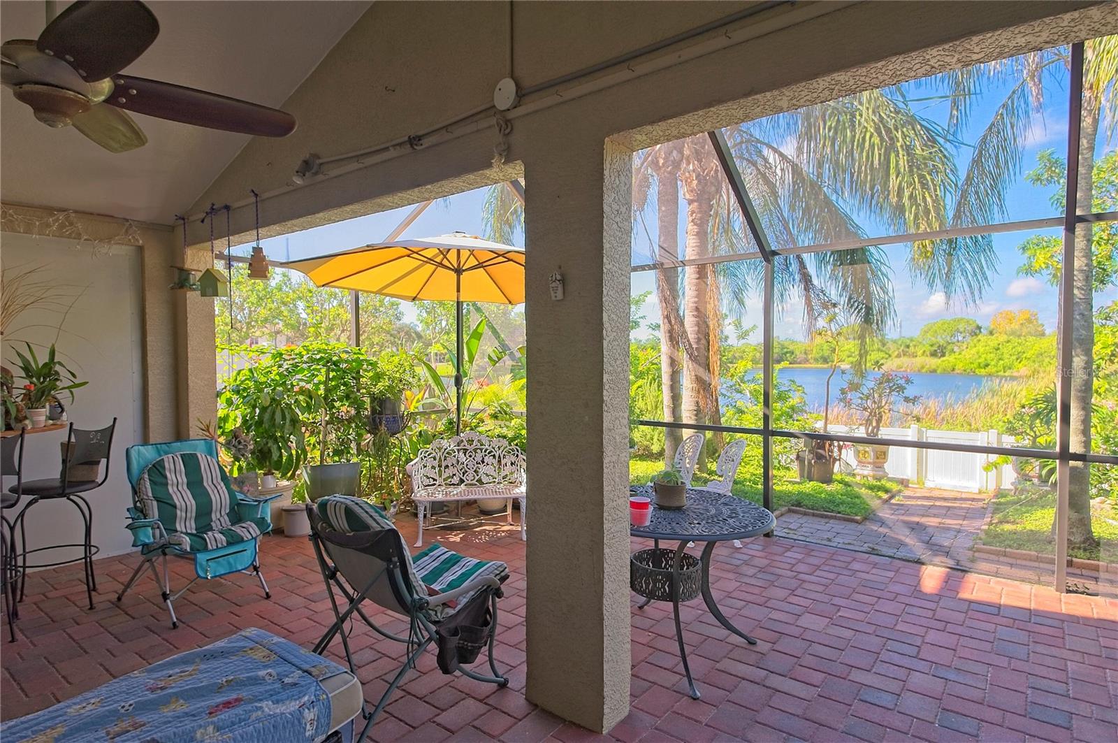 530 SOMERHILL DR NE, ST PETERSBURG, FL, 33716