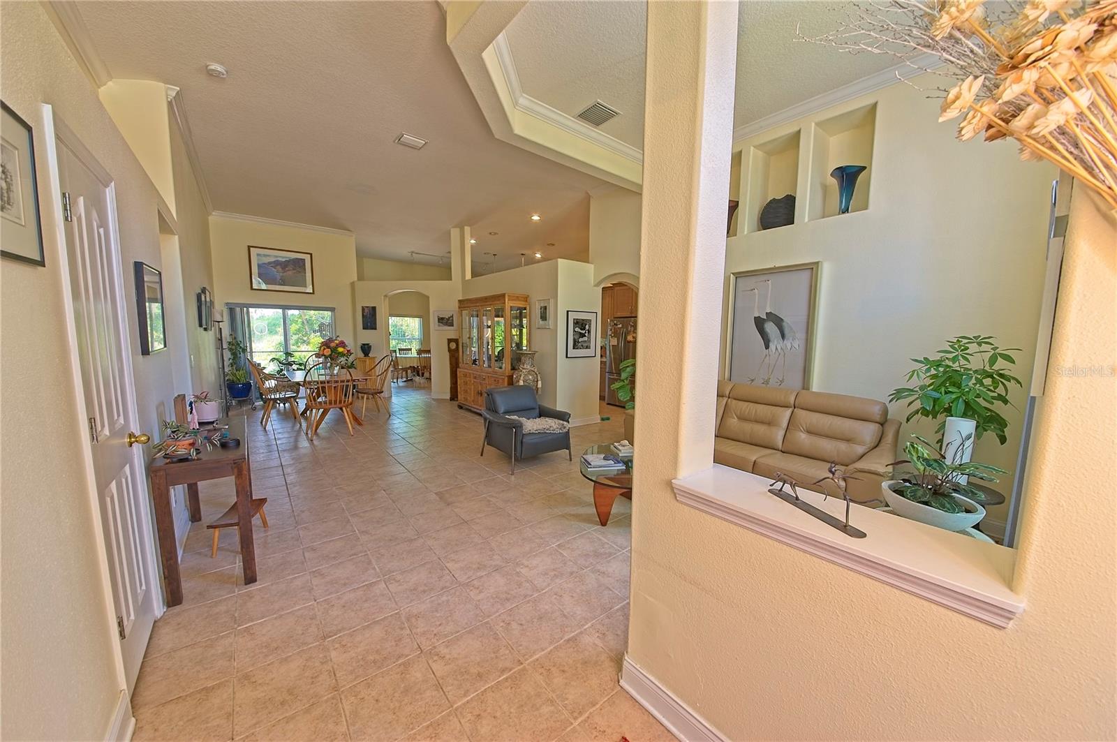 530 SOMERHILL DR NE, ST PETERSBURG, FL, 33716