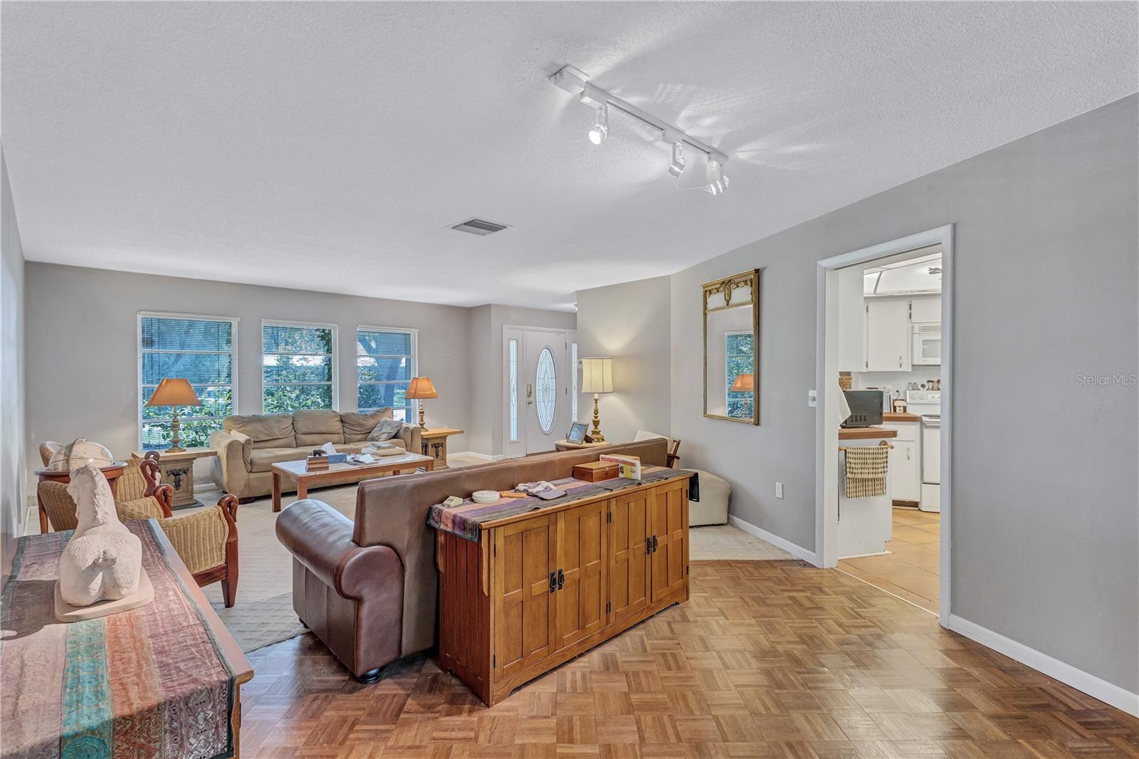 A4662798 Property Photo