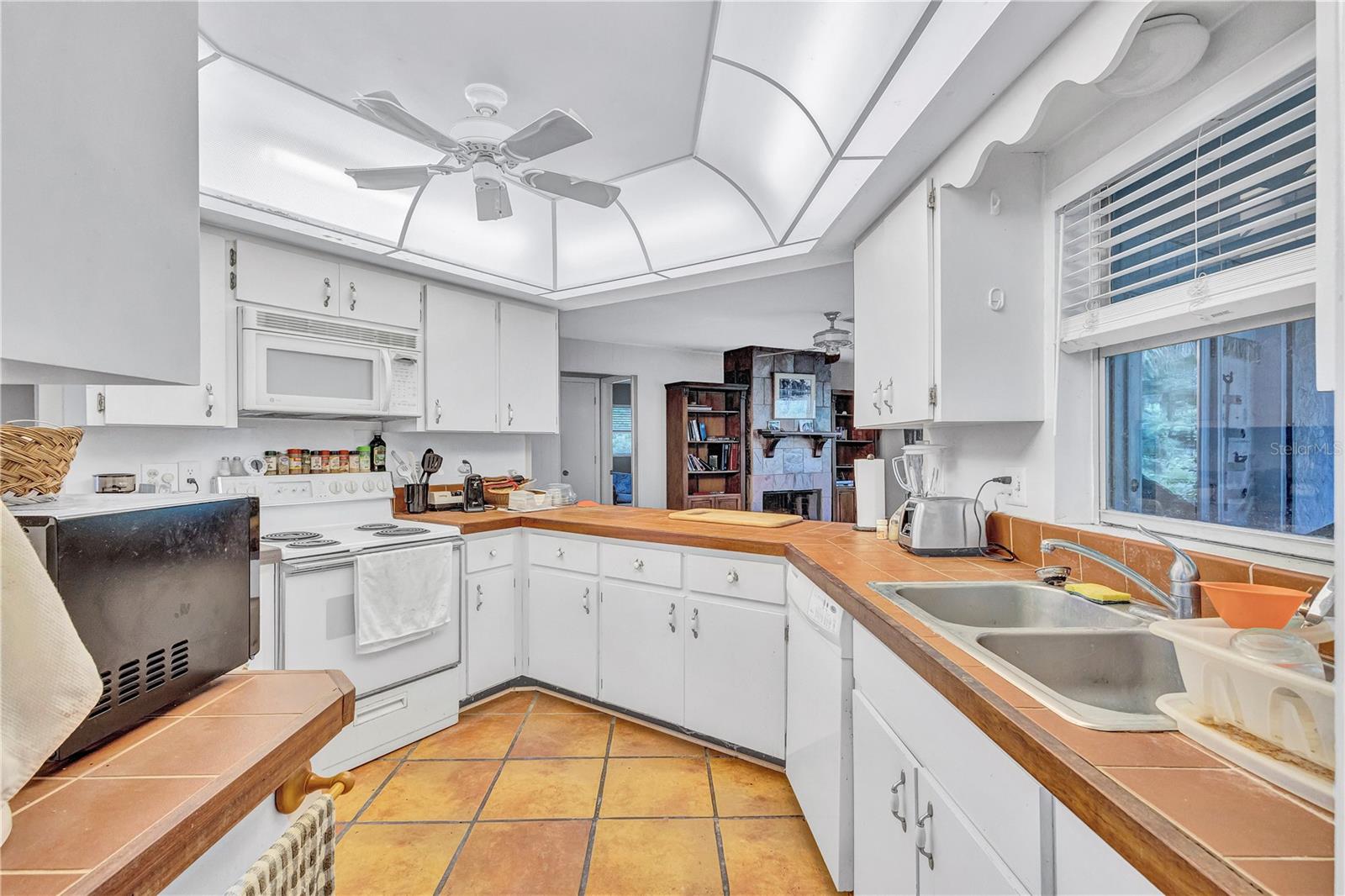 A4662798 Property Photo