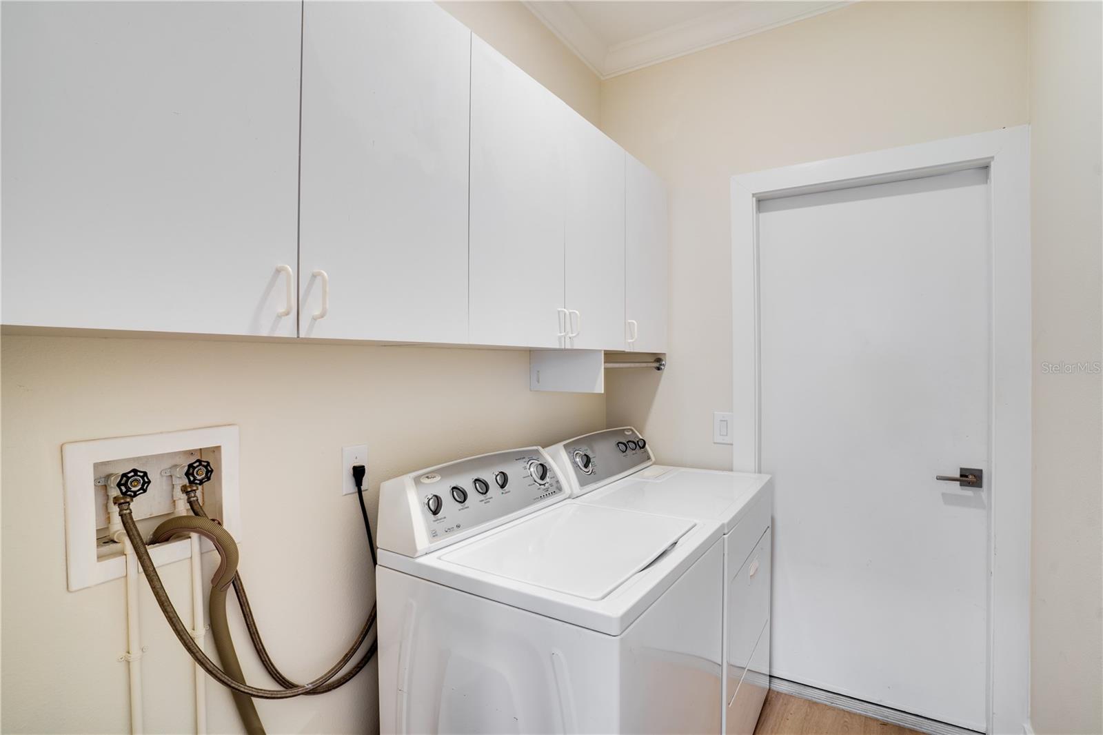 A4662802 Property Photo