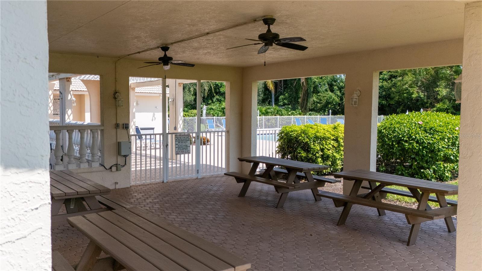 A4662802 Property Photo